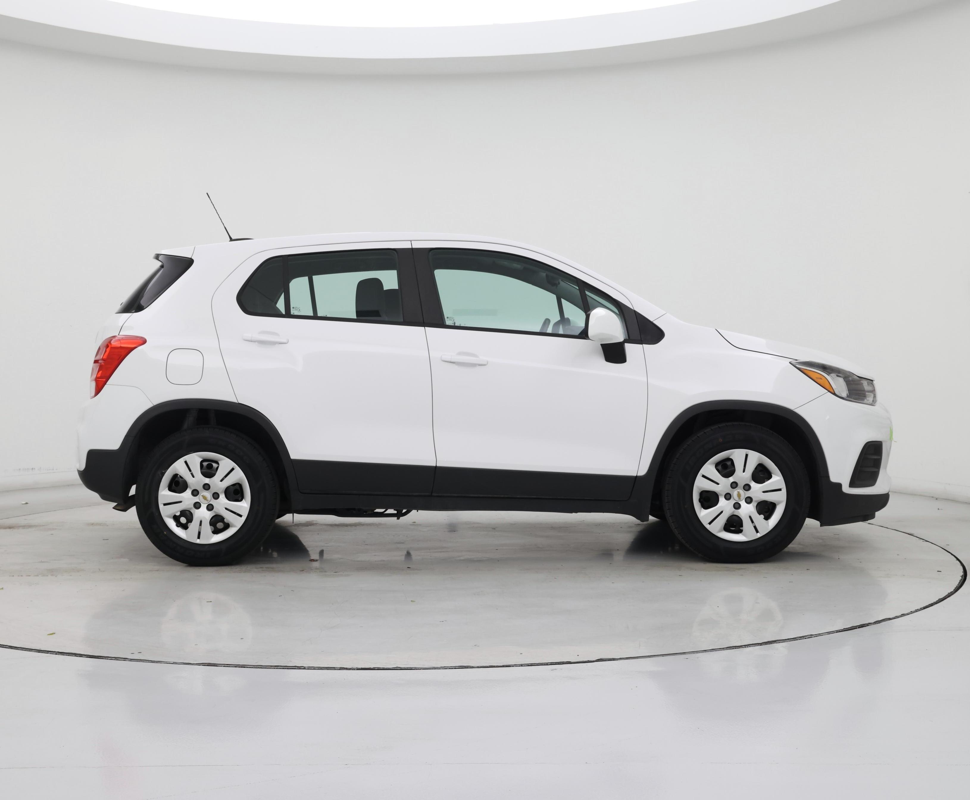 Thumbnail: 2017 Chevrolet Trax - 7