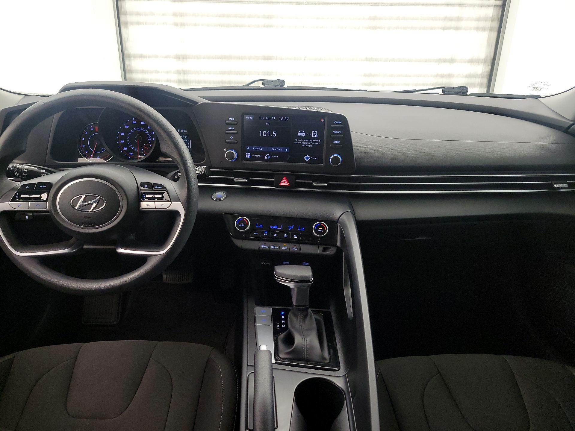 Thumbnail: 2022 Hyundai Elantra - 9
