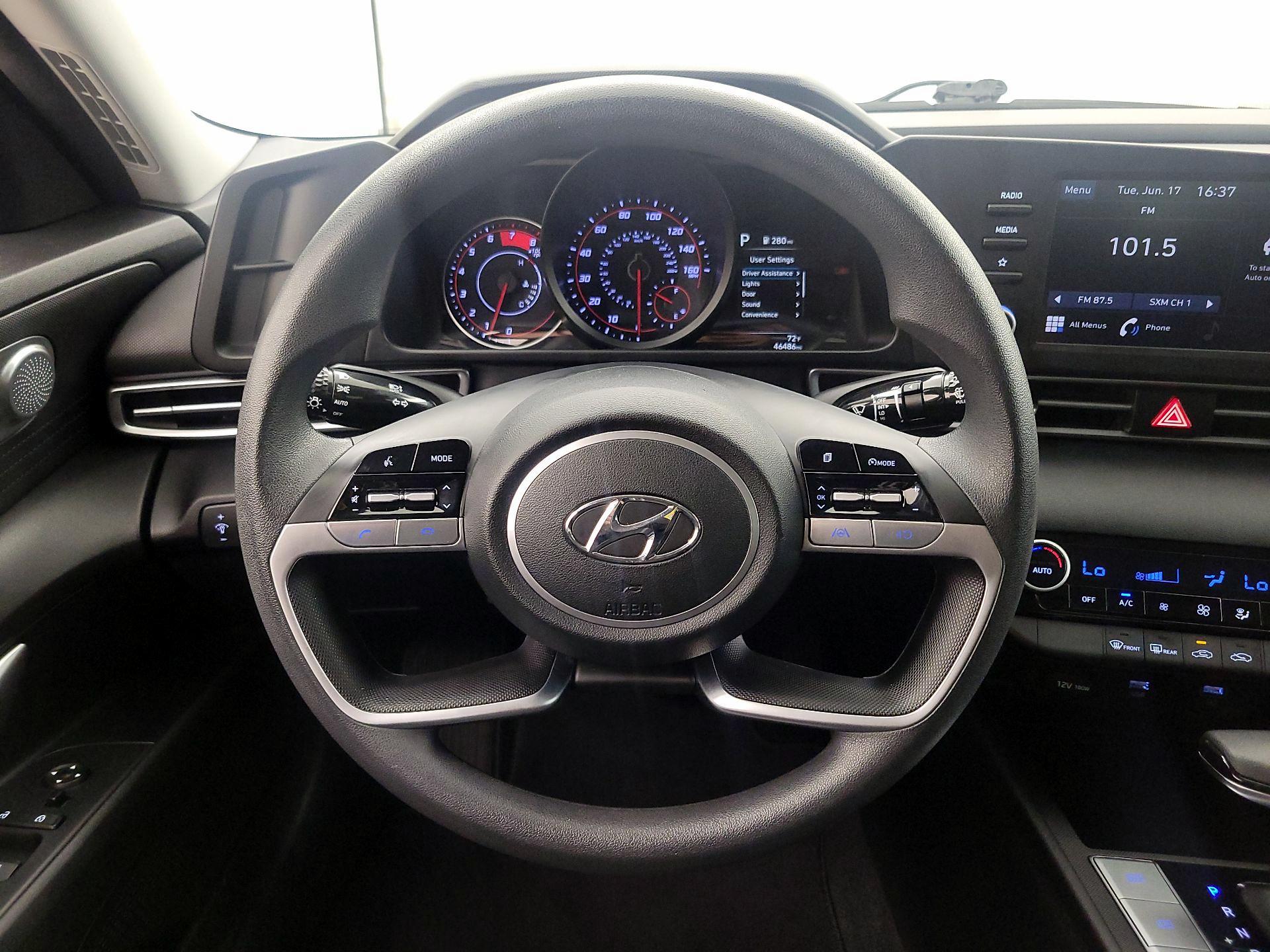 Thumbnail: 2022 Hyundai Elantra - 10