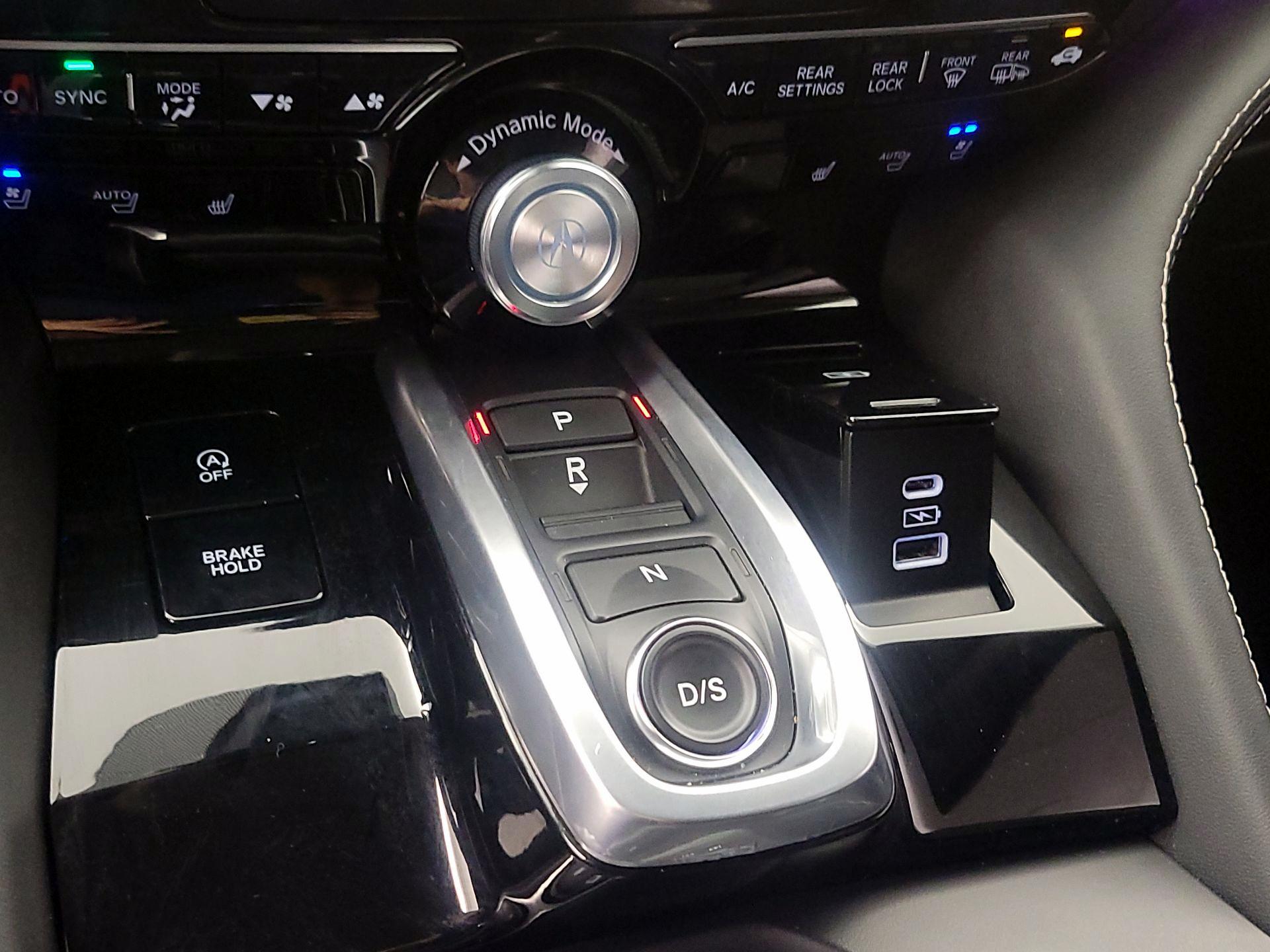 Thumbnail: 2023 Acura MDX - 18
