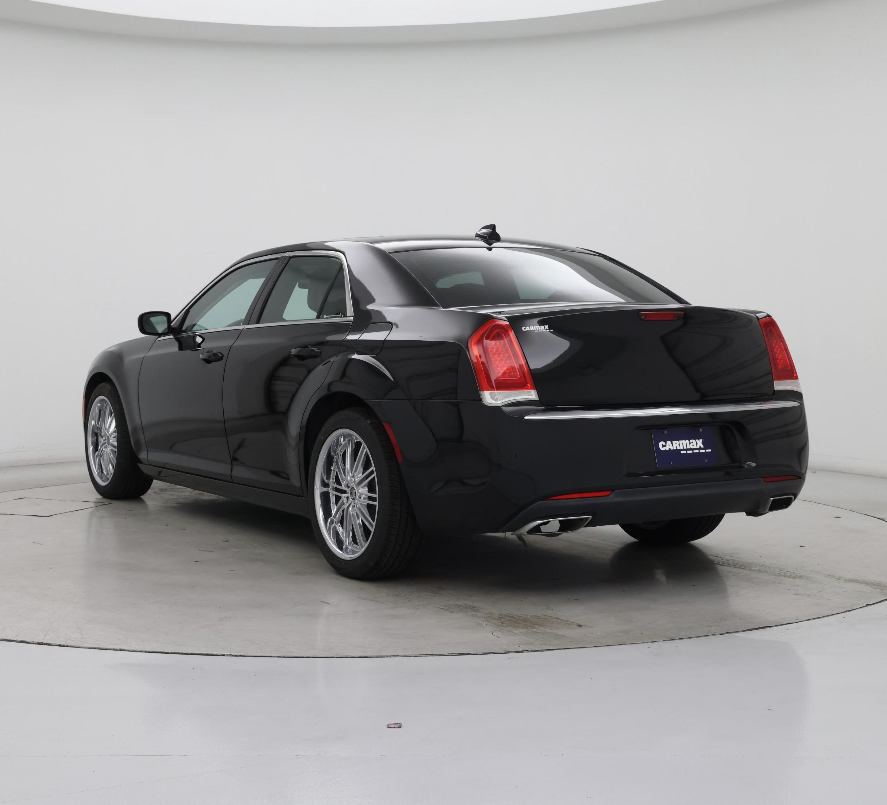 Thumbnail: 2016 Chrysler 300 - 2