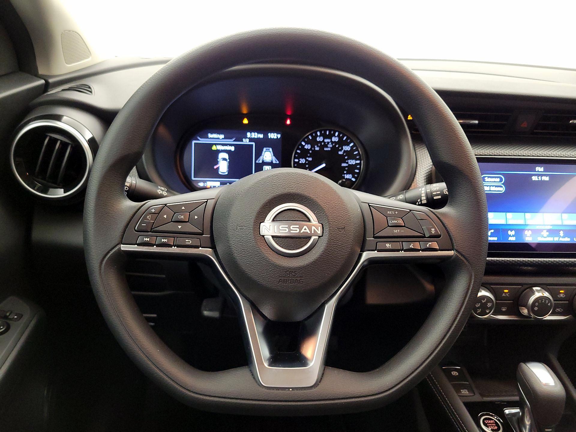 Thumbnail: 2024 Nissan Kicks - 10