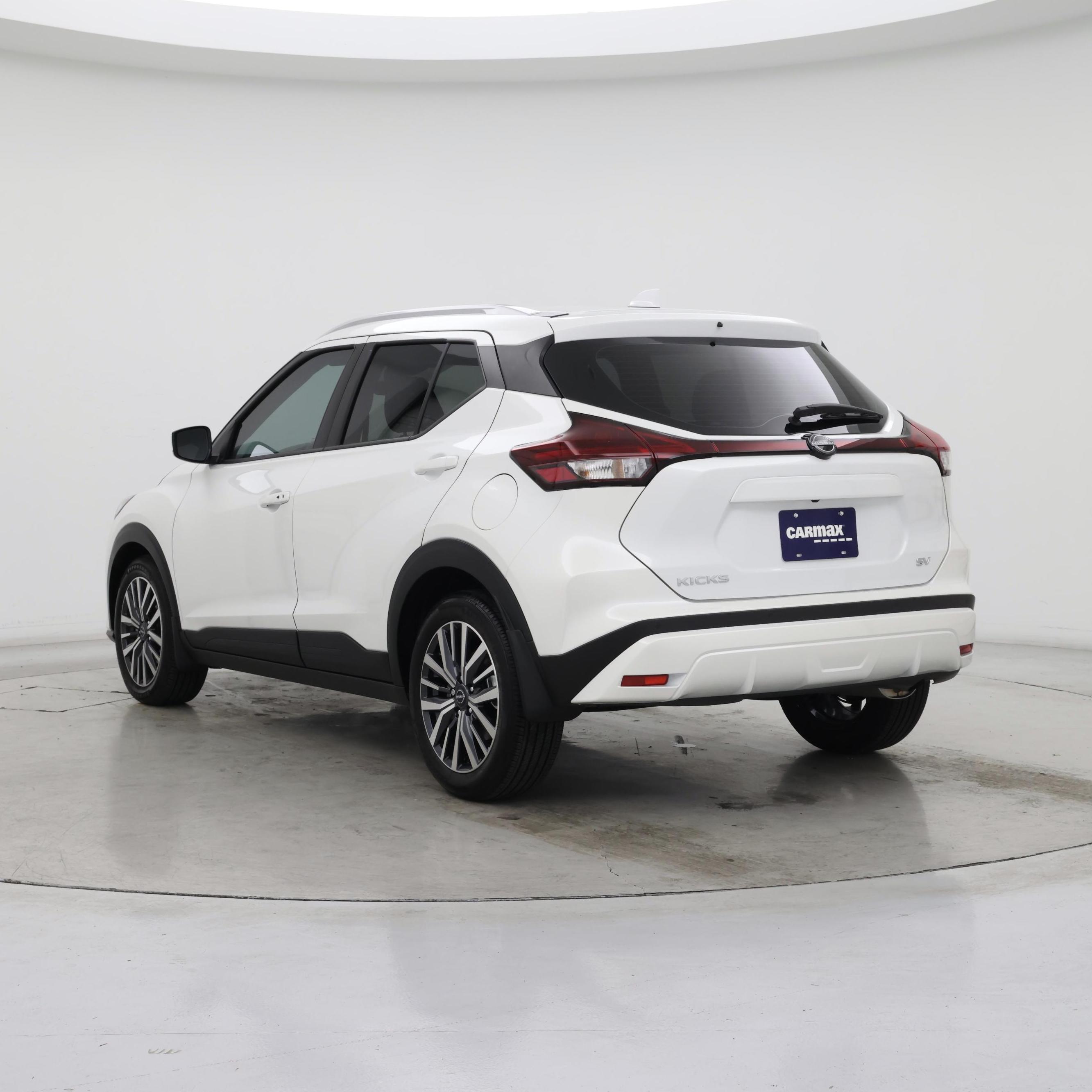 Thumbnail: 2024 Nissan Kicks - 2