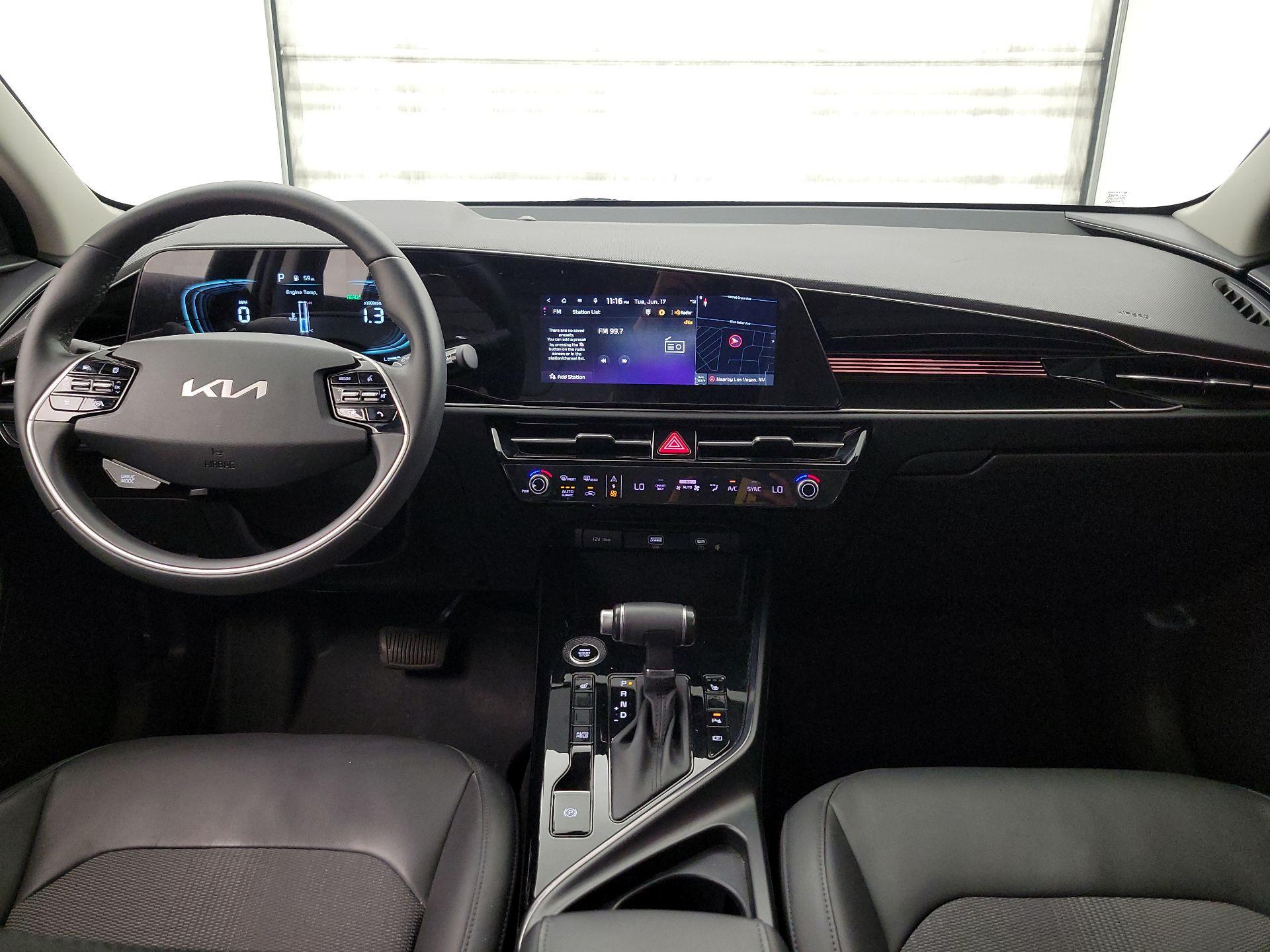 Thumbnail: 2023 Kia Niro - 9