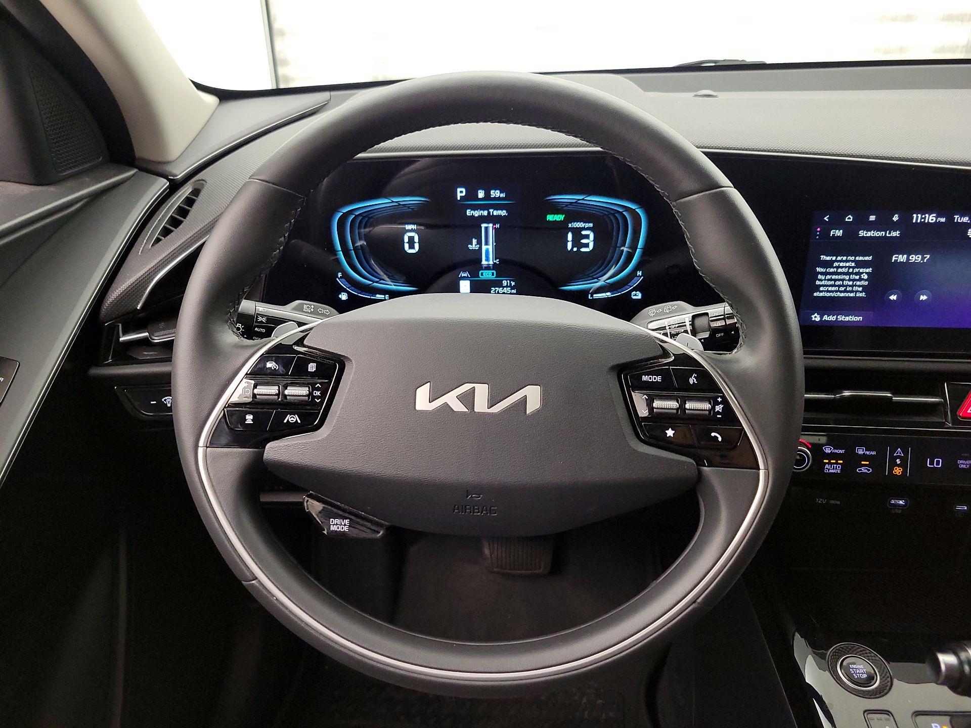 Thumbnail: 2023 Kia Niro - 10