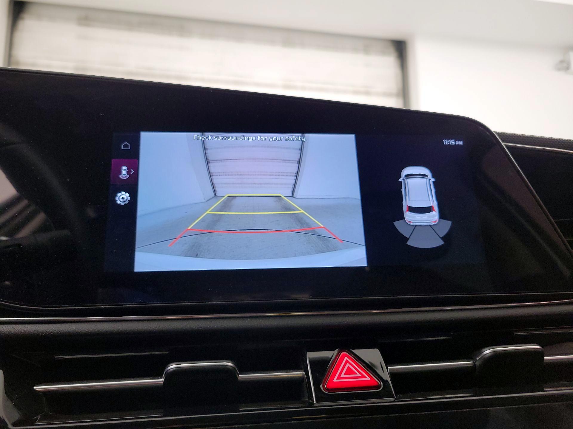 Thumbnail: 2023 Kia Niro - 15