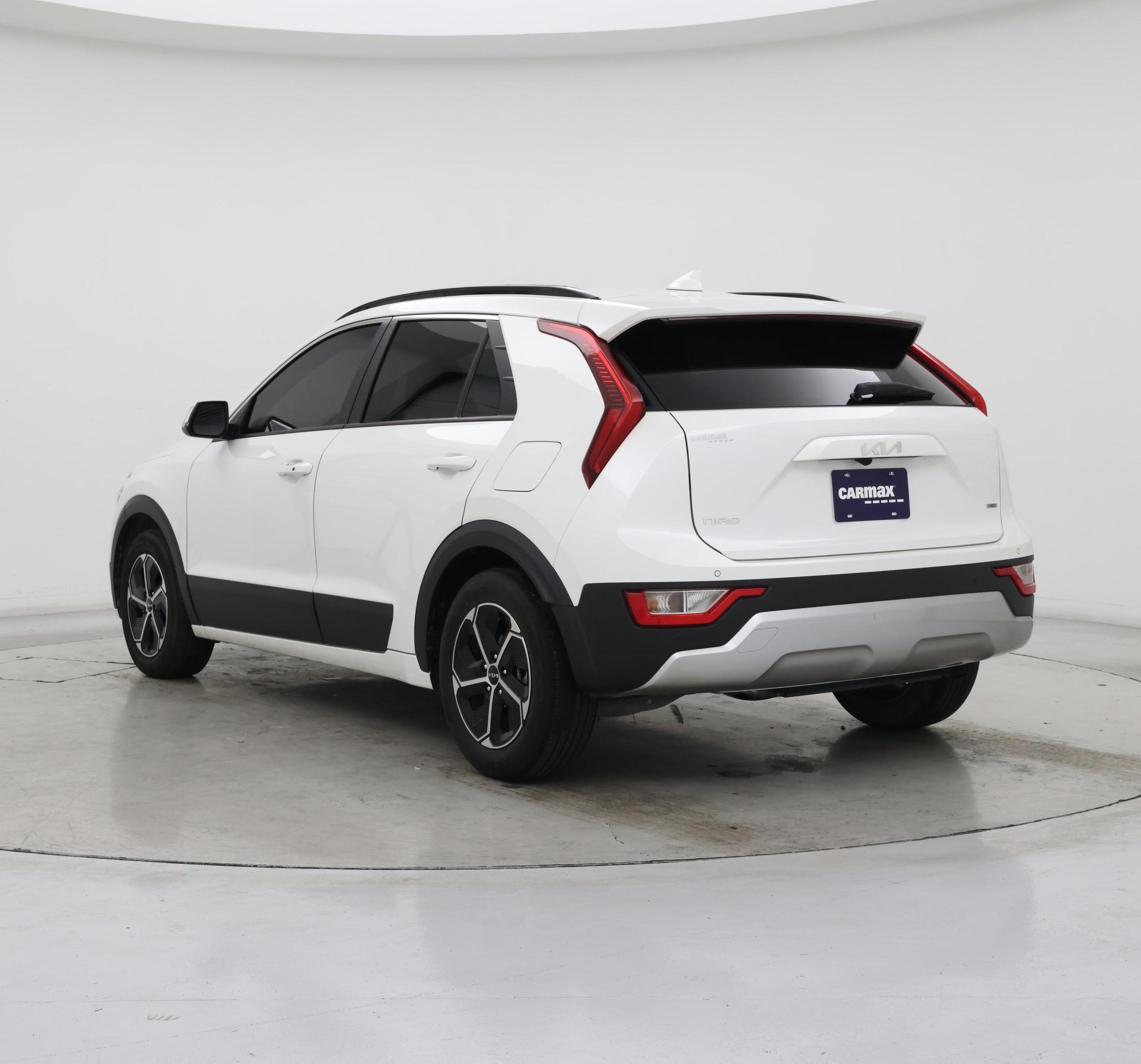 Thumbnail: 2023 Kia Niro - 2