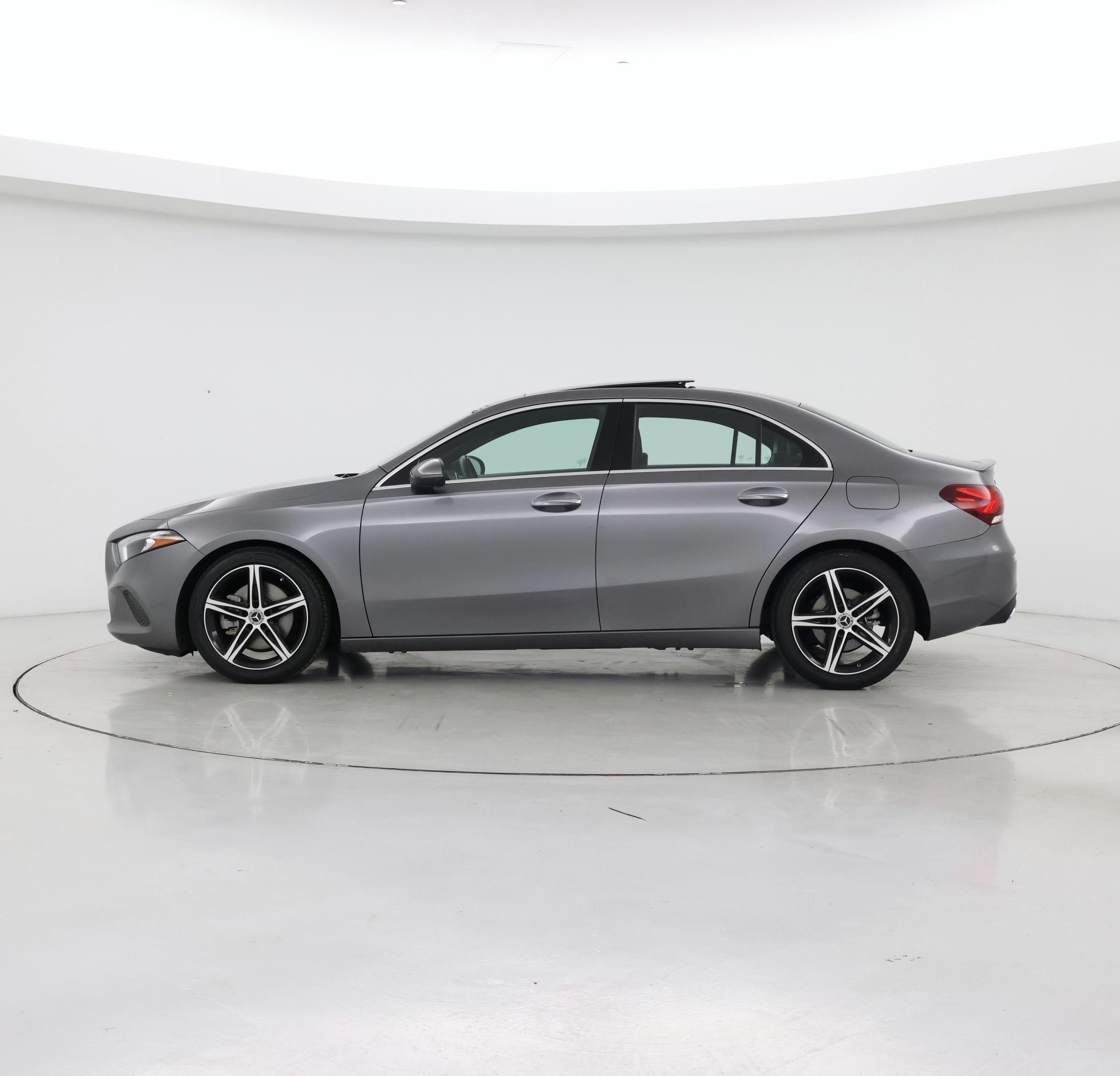 Thumbnail: 2020 Mercedes-Benz A-Class - 3