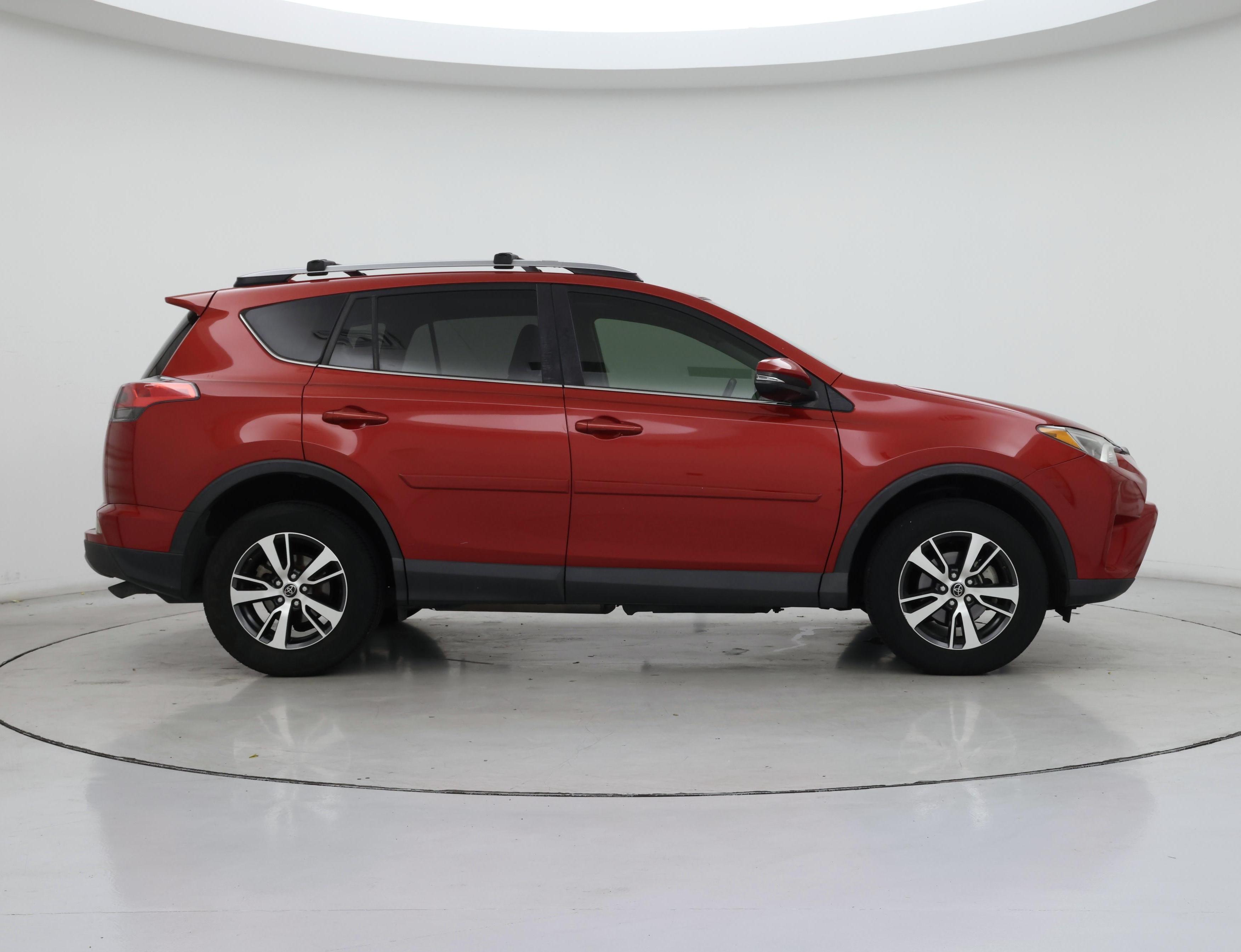 Thumbnail: 2017 Toyota RAV4 - 7