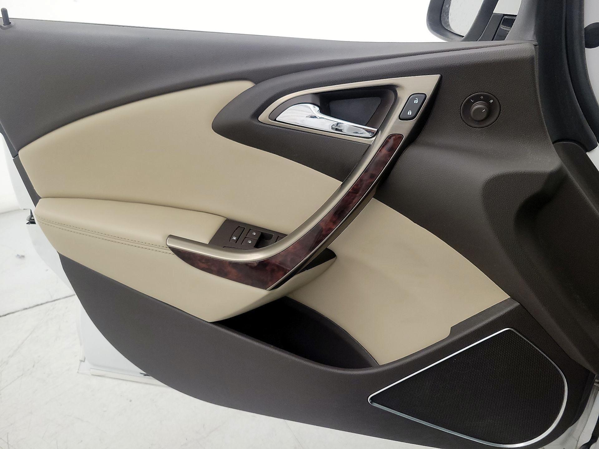 Thumbnail: 2015 Buick Verano - 12