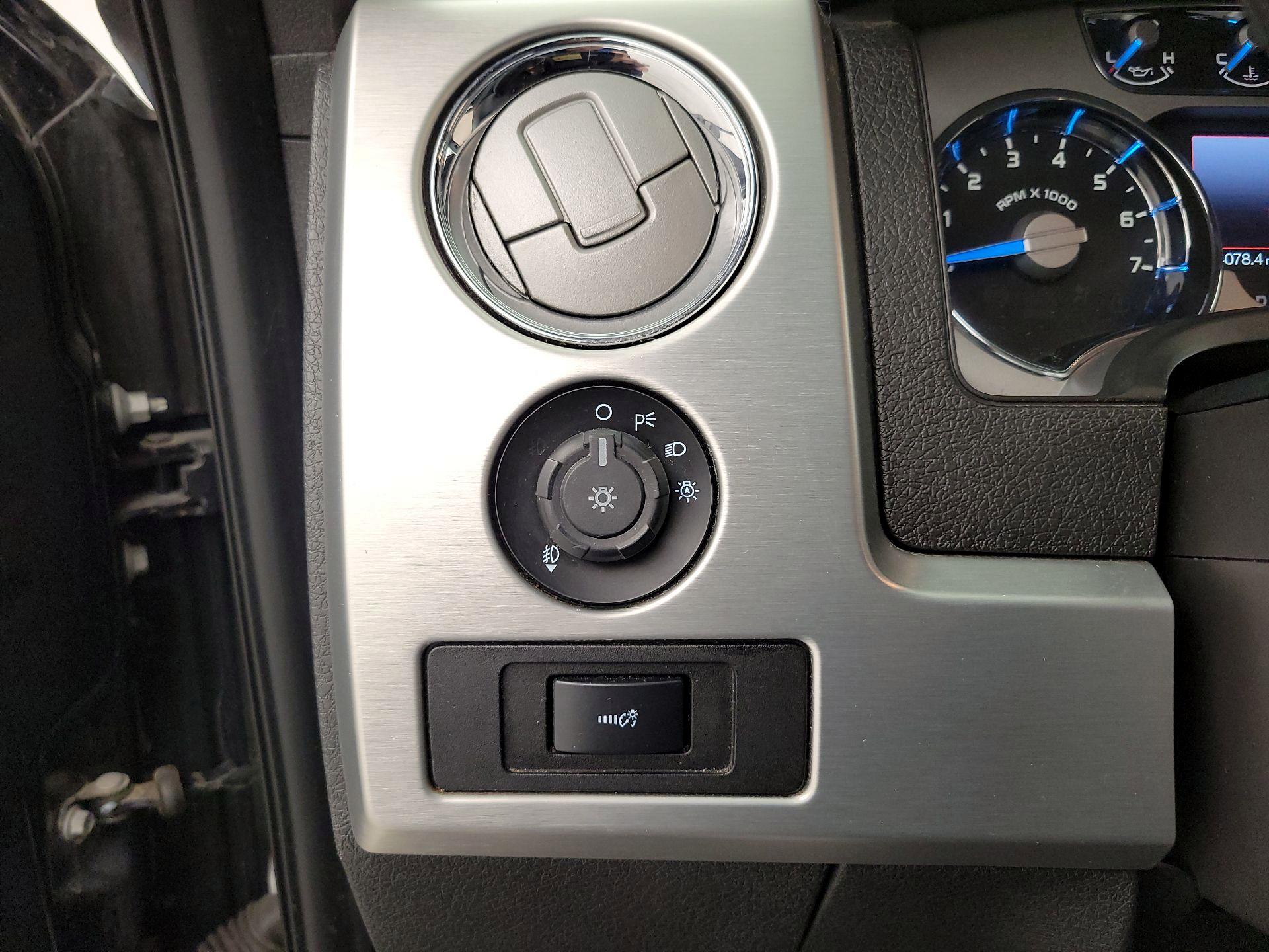 Thumbnail: 2014 Ford F-150 - 13