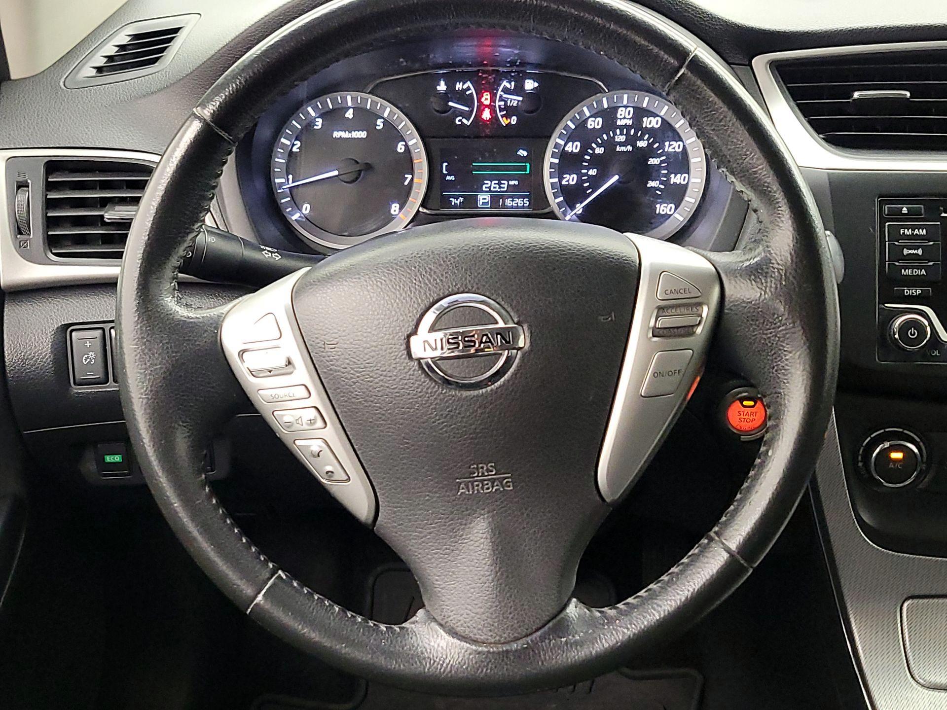 Thumbnail: 2015 Nissan Sentra - 10