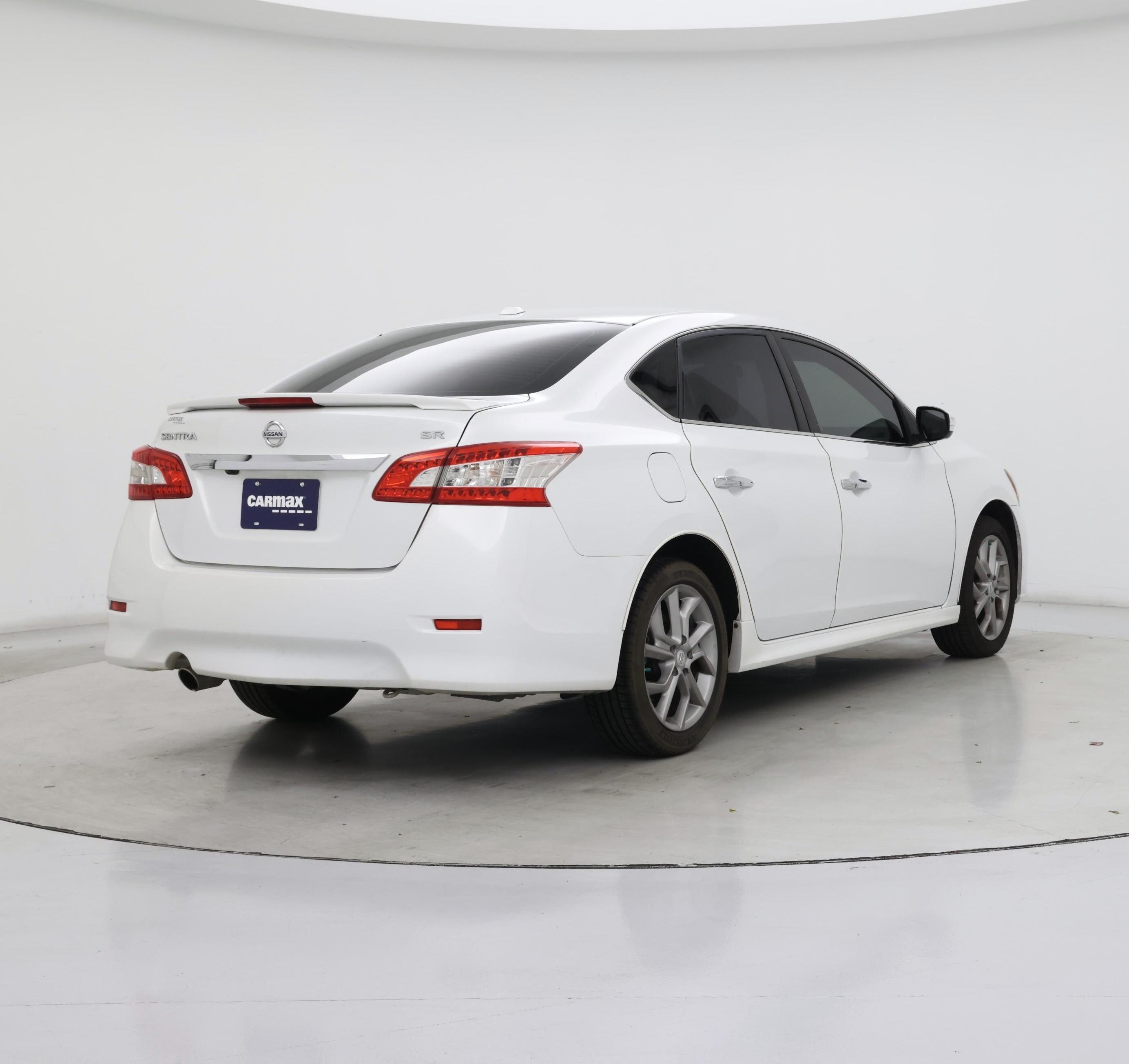 Thumbnail: 2015 Nissan Sentra - 8