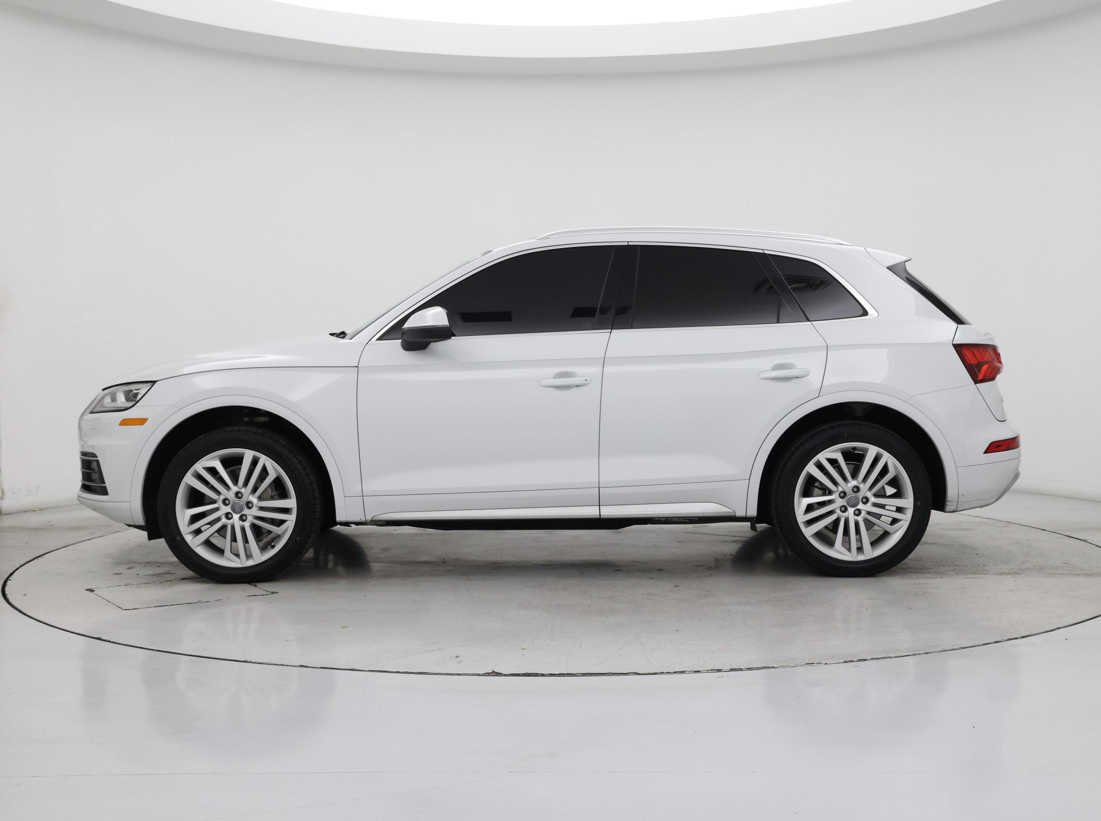 Thumbnail: 2019 Audi Q5 - 3
