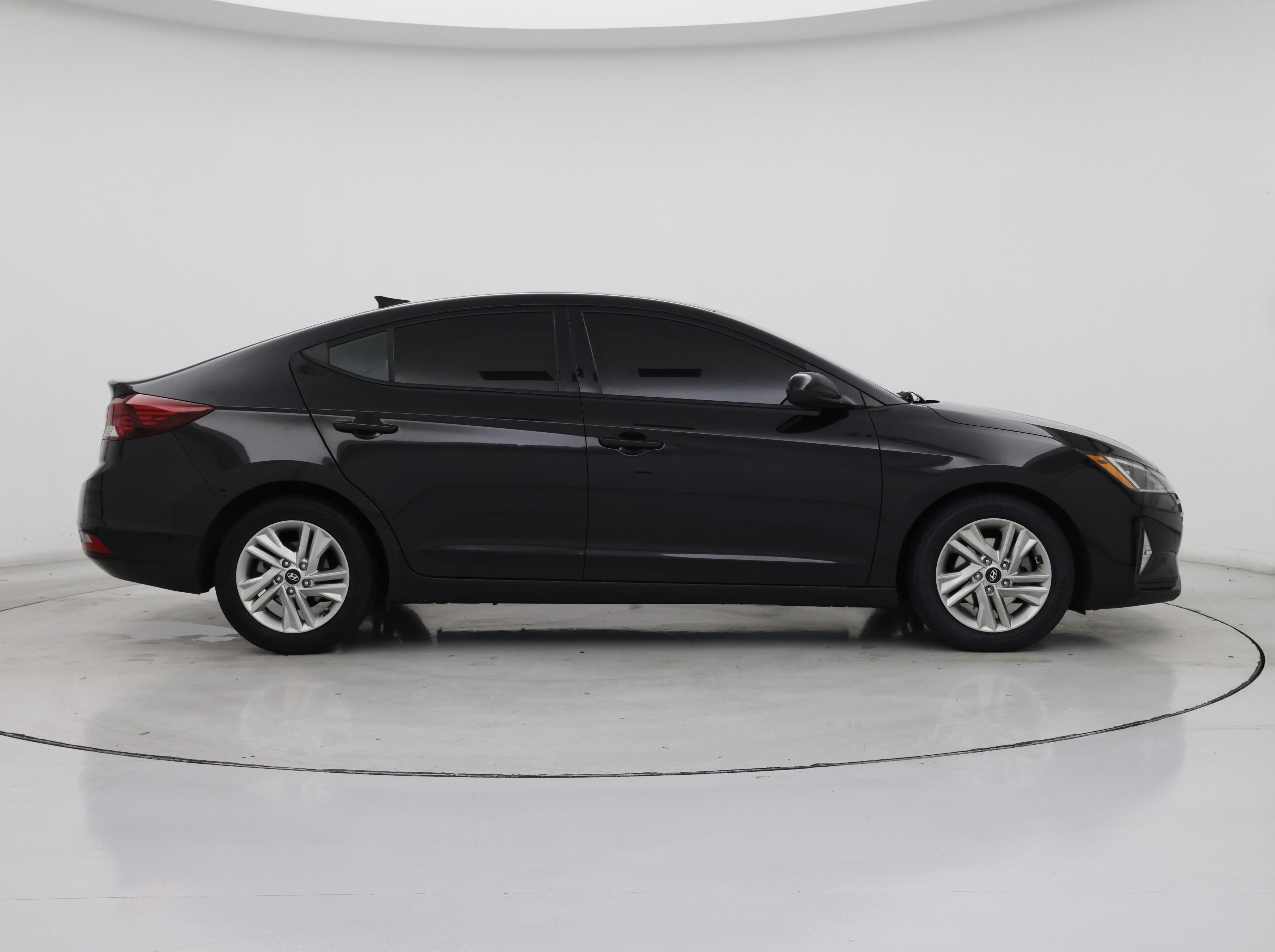 Thumbnail: 2020 Hyundai Elantra - 7