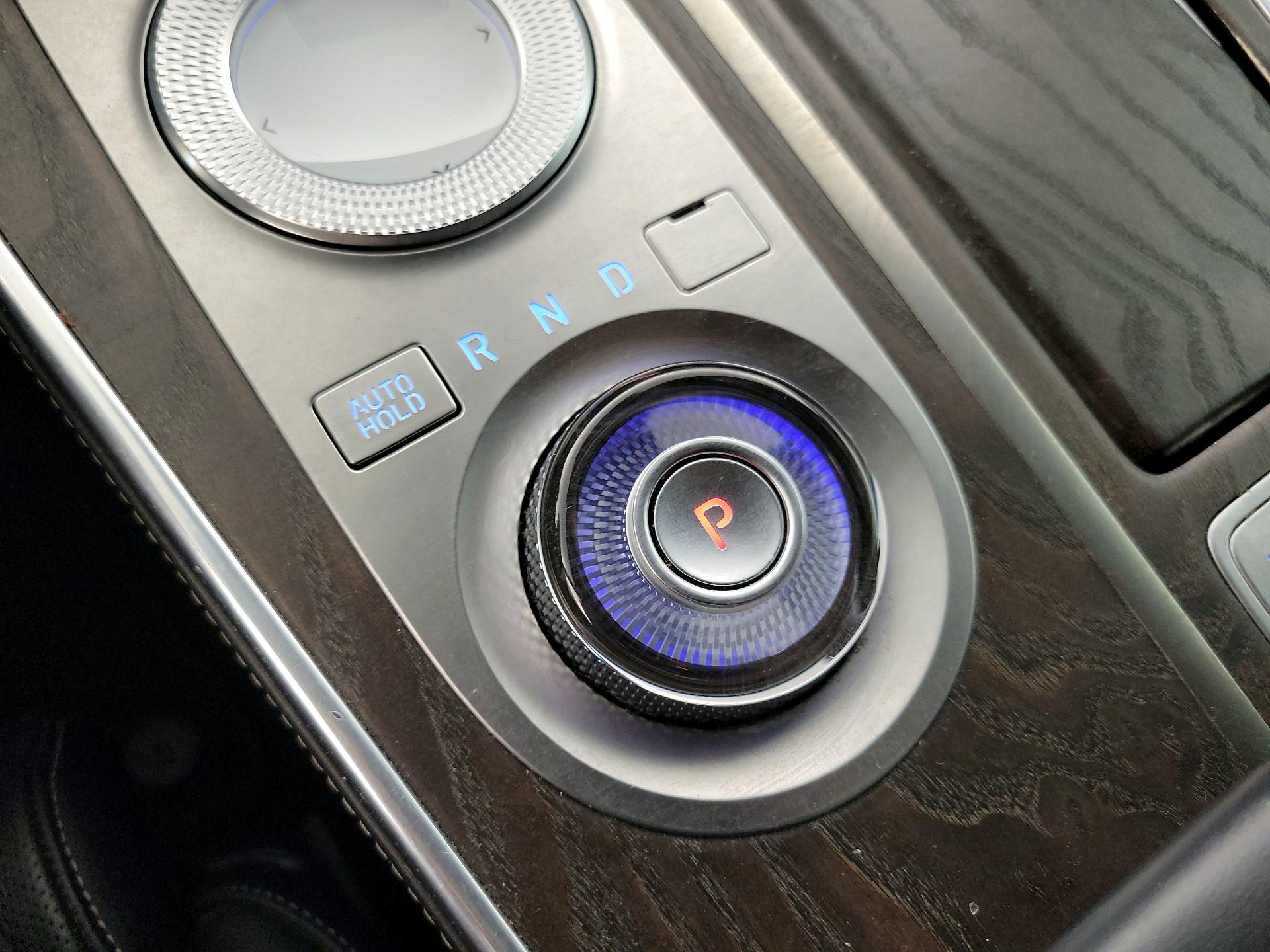 Thumbnail: 2021 Genesis GV80 - 18