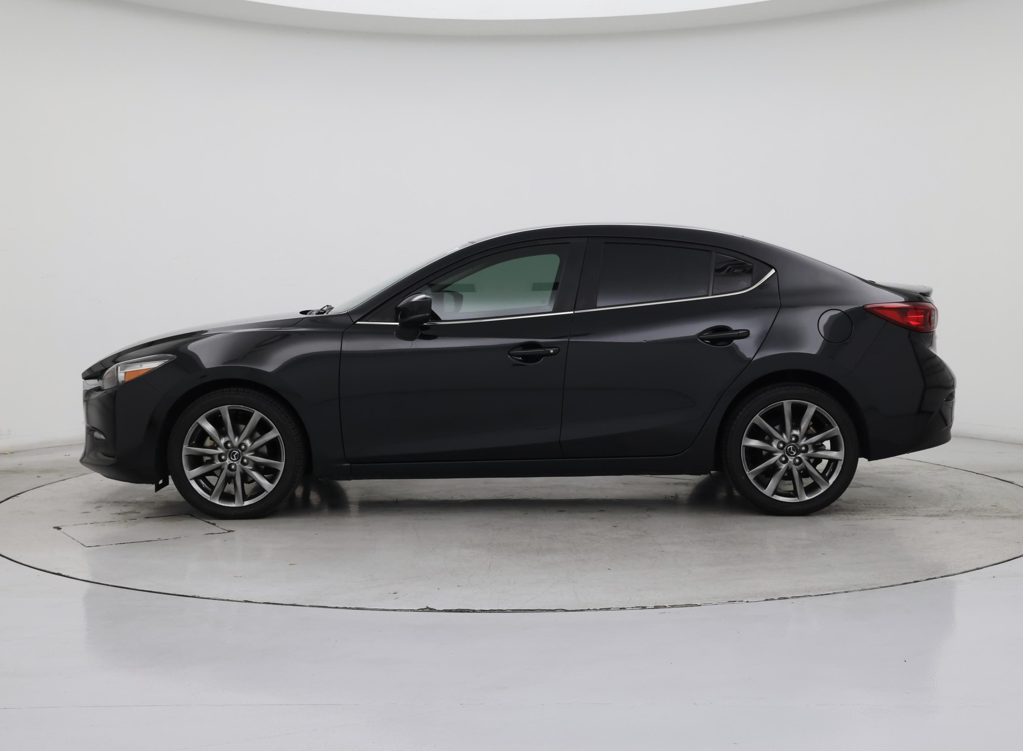 Thumbnail: 2018 Mazda Mazda3 - 3