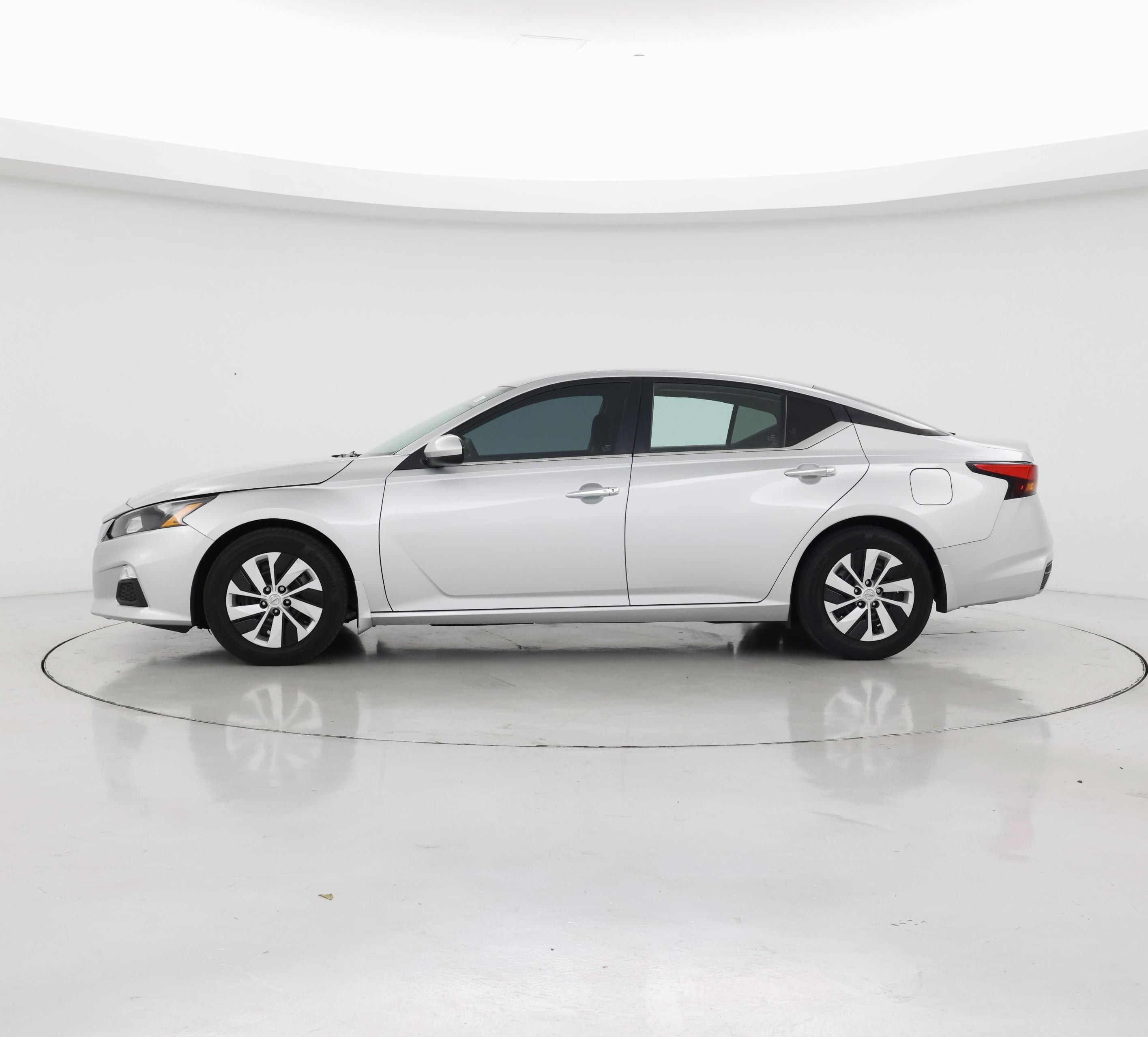Thumbnail: 2022 Nissan Altima - 3