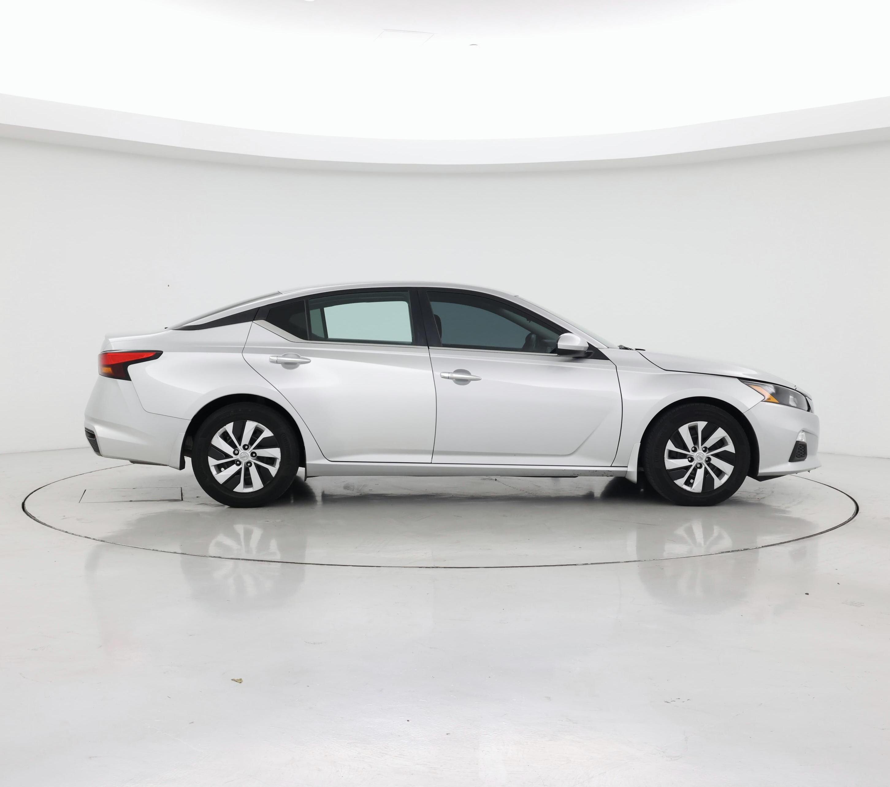 Thumbnail: 2022 Nissan Altima - 7