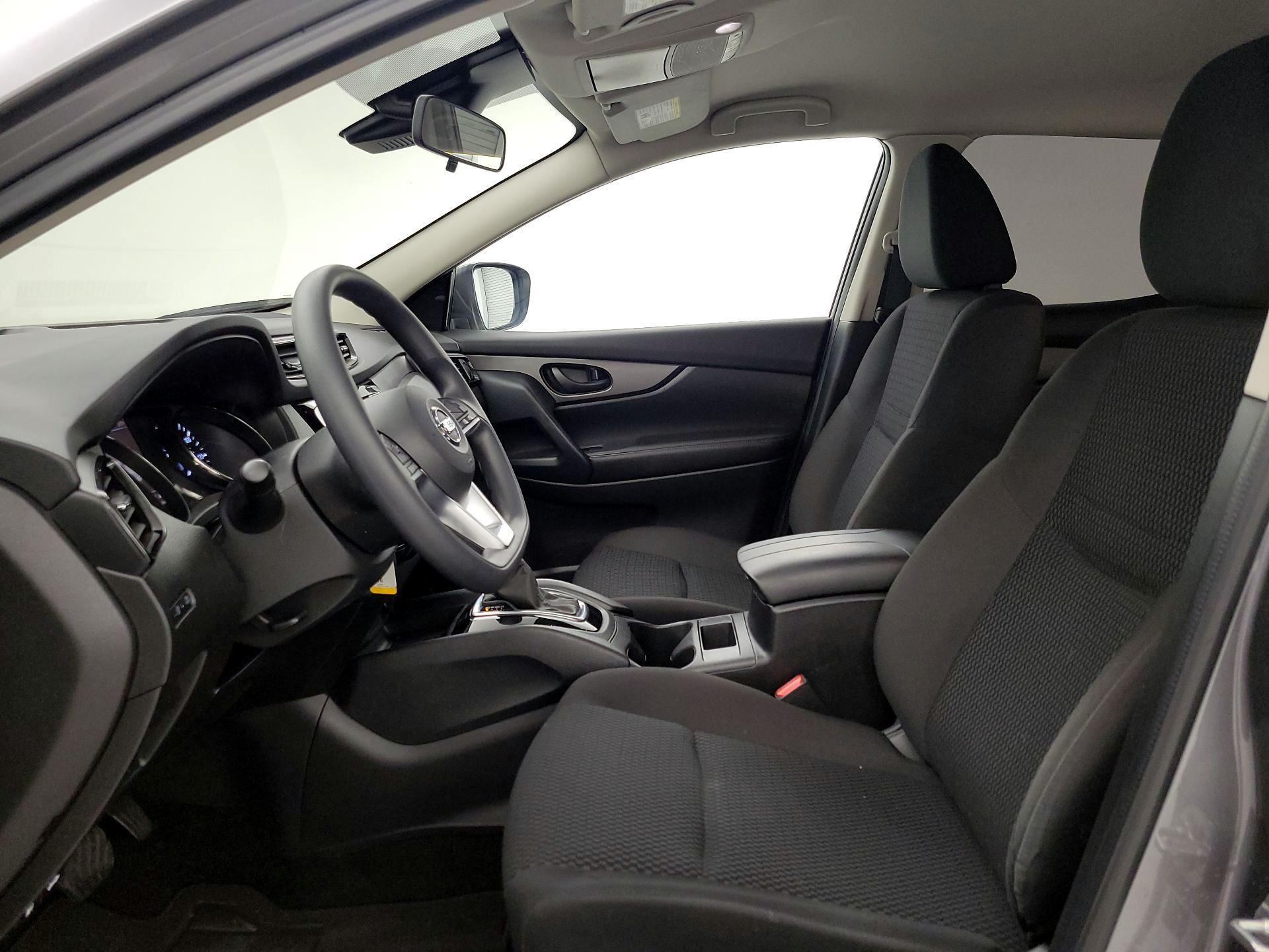 Thumbnail: 2021 Nissan Rogue Sport - 11