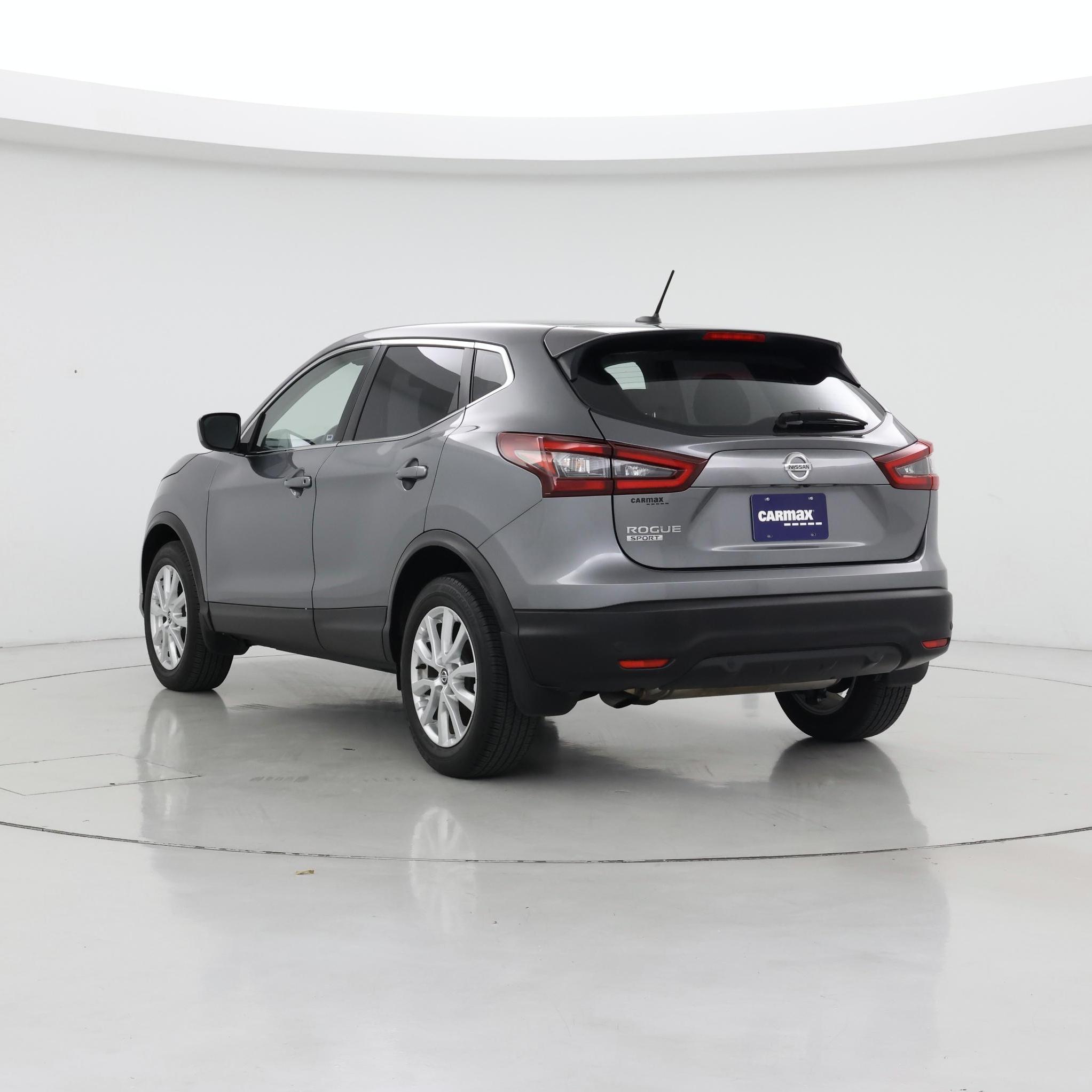 Thumbnail: 2021 Nissan Rogue Sport - 2