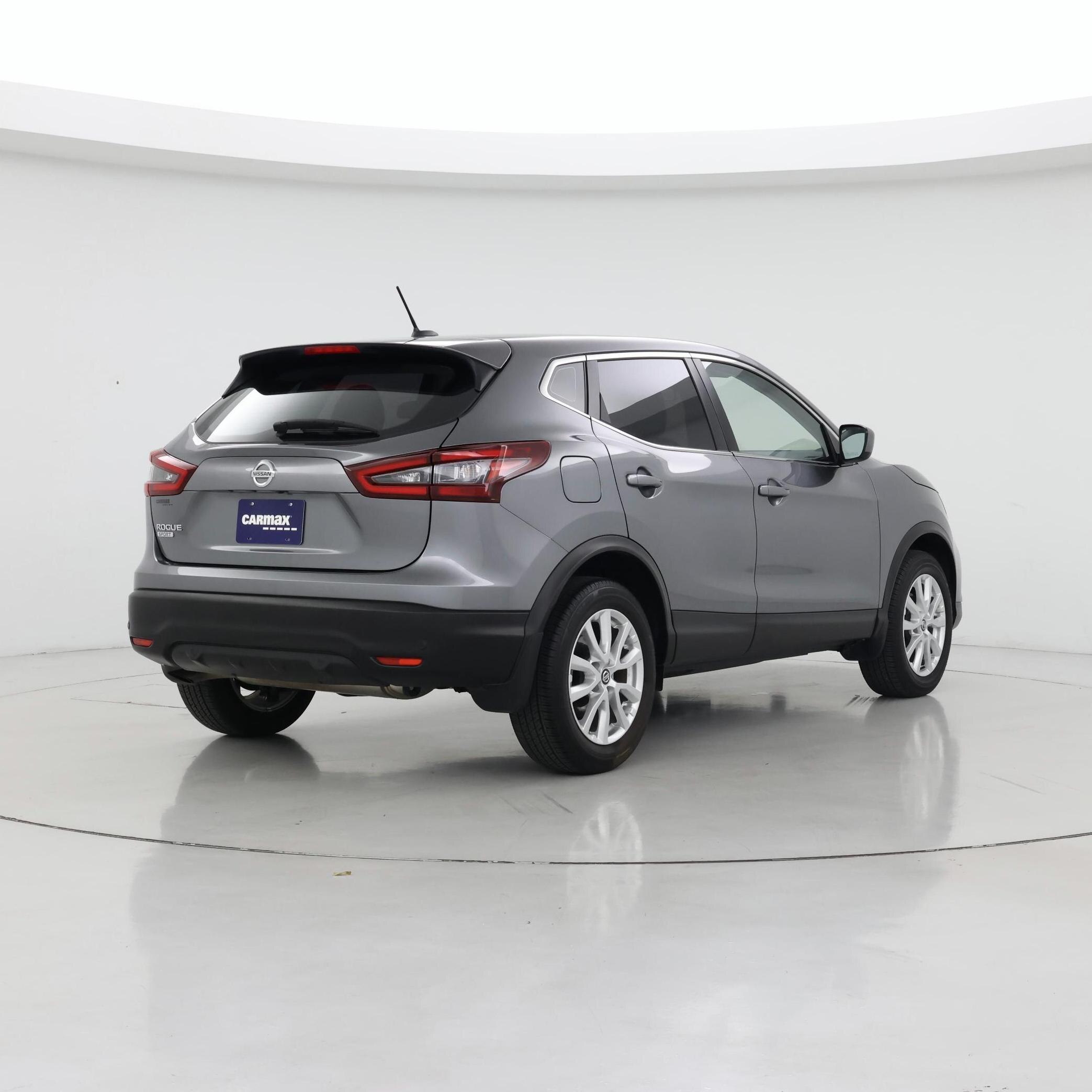 Thumbnail: 2021 Nissan Rogue Sport - 8