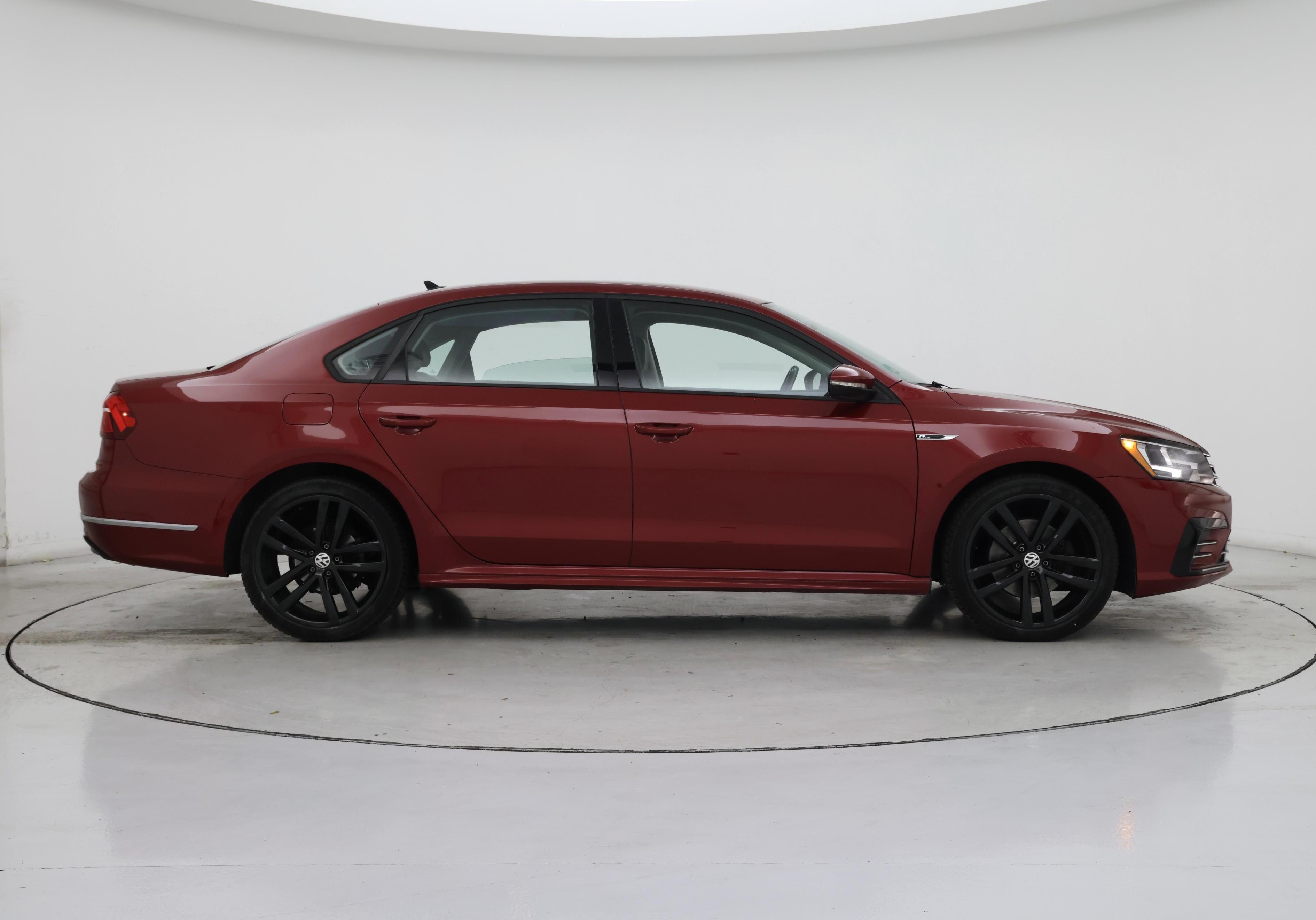 Thumbnail: 2018 Volkswagen Passat - 7