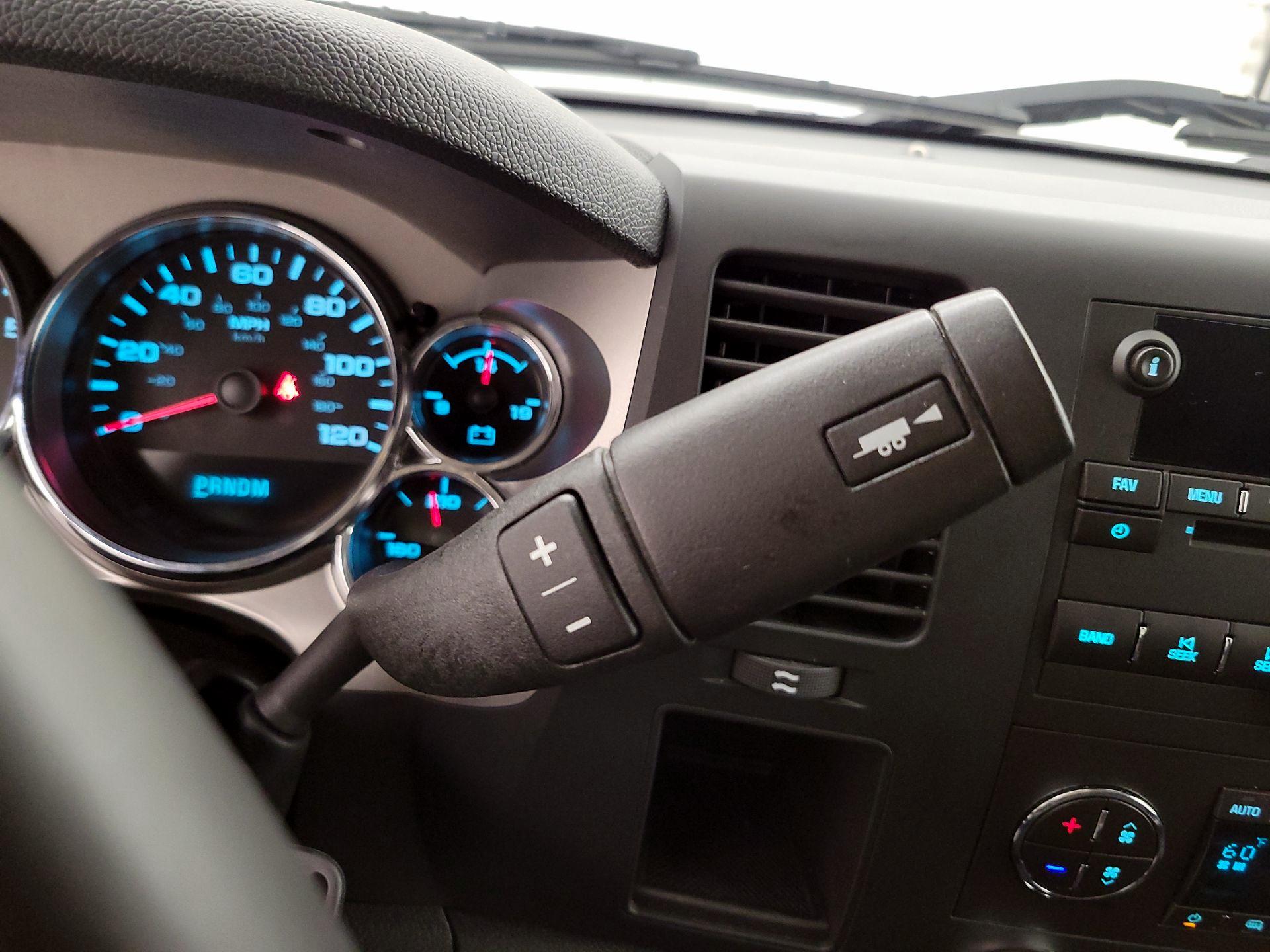 Thumbnail: 2013 Chevrolet Silverado 1500 - 16