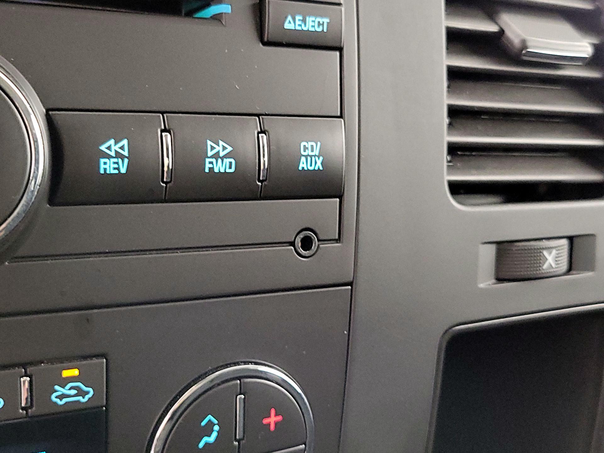 Thumbnail: 2013 Chevrolet Silverado 1500 - 17