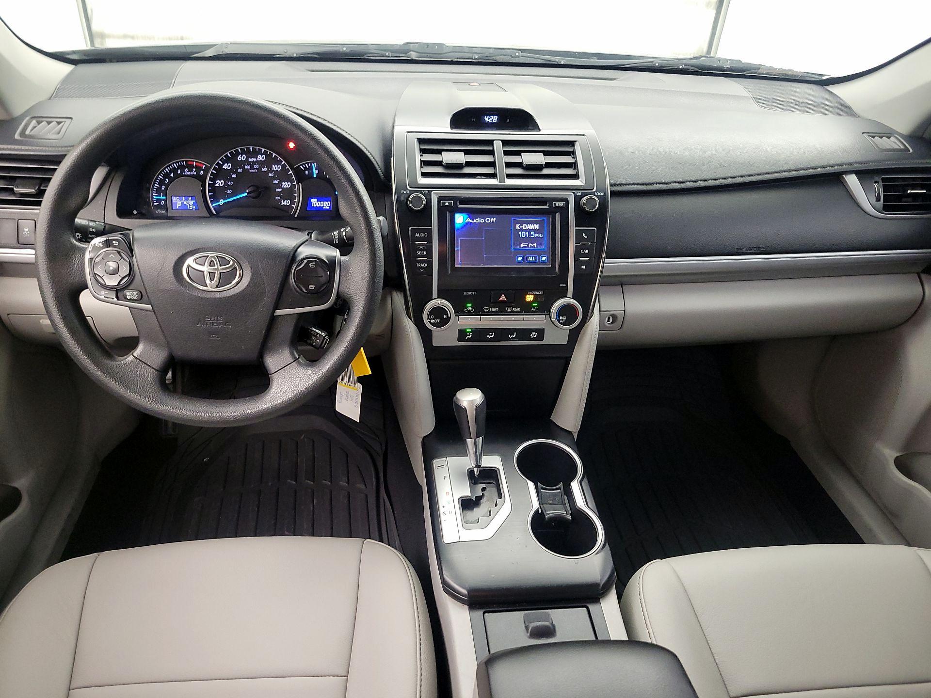 Thumbnail: 2014 Toyota Camry - 9