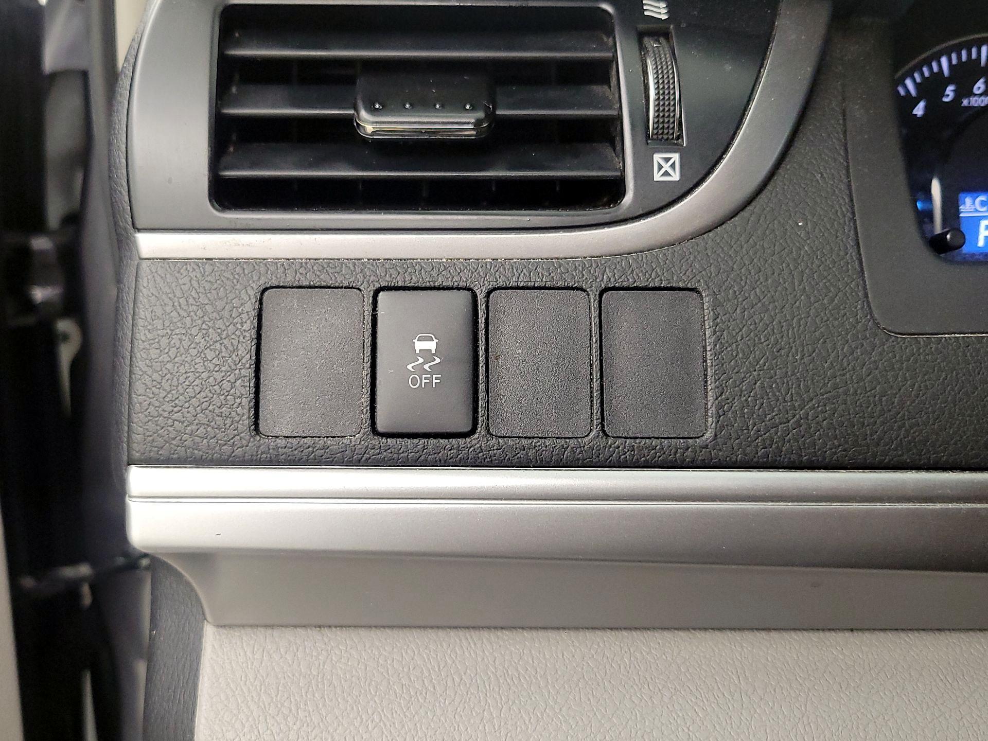 Thumbnail: 2014 Toyota Camry - 13