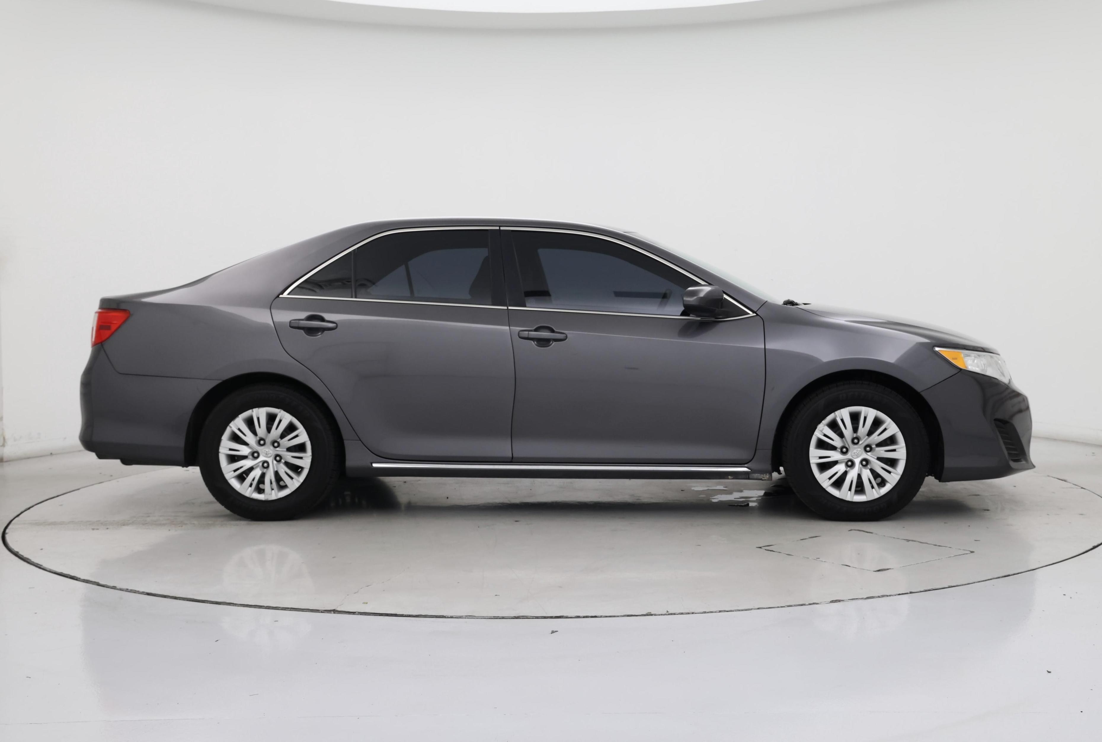 Thumbnail: 2014 Toyota Camry - 7