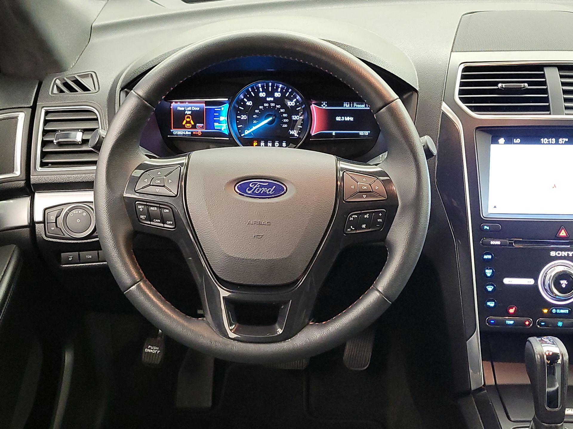 Thumbnail: 2017 Ford Explorer - 10