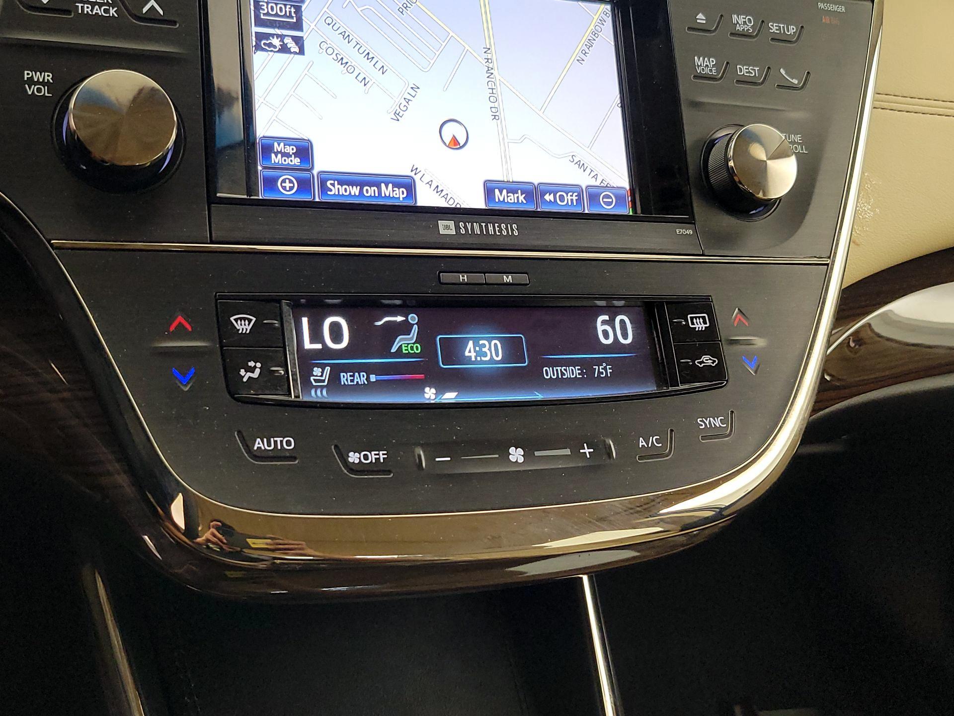 Thumbnail: 2014 Toyota Avalon - 17