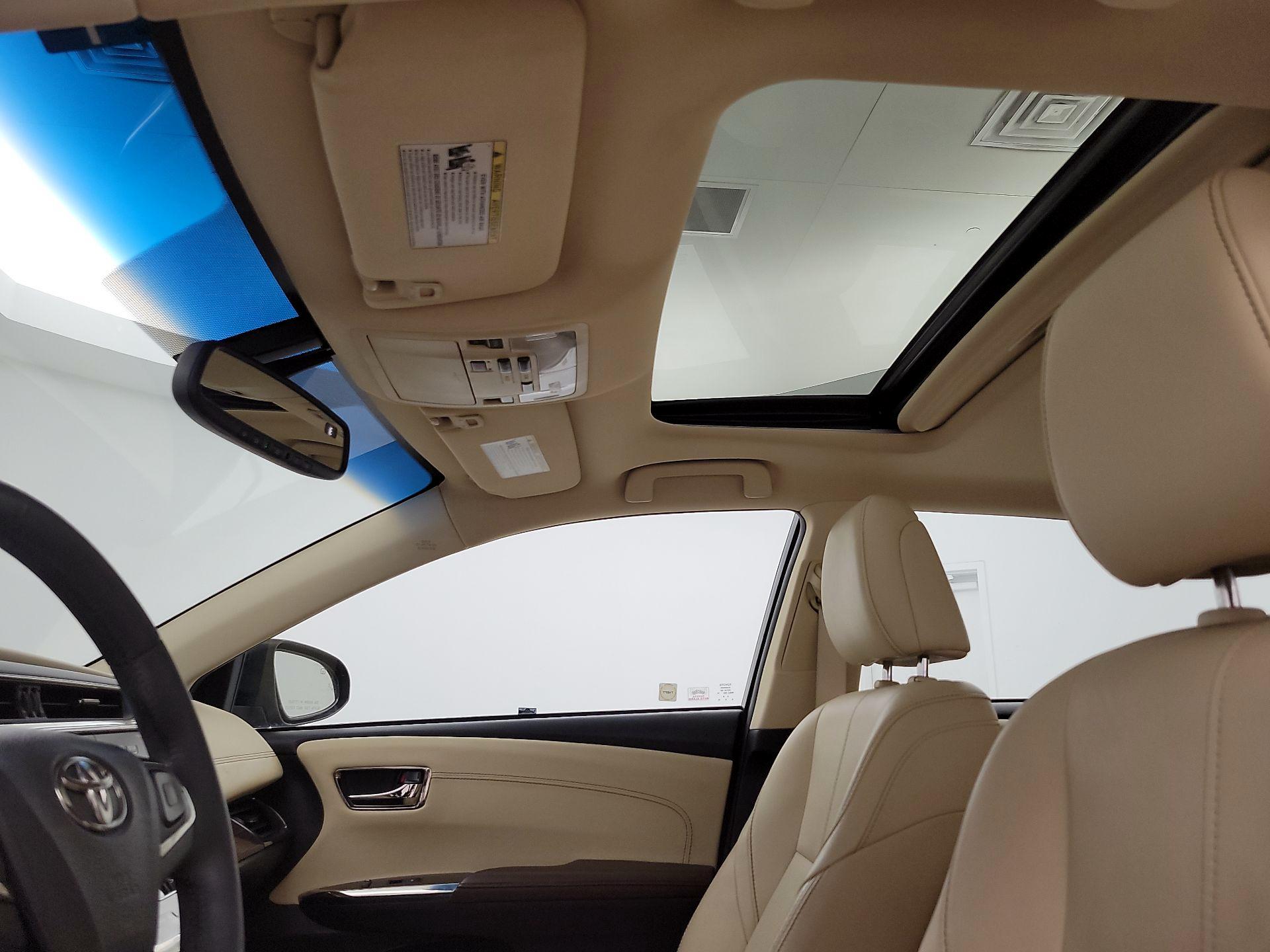 Thumbnail: 2014 Toyota Avalon - 20