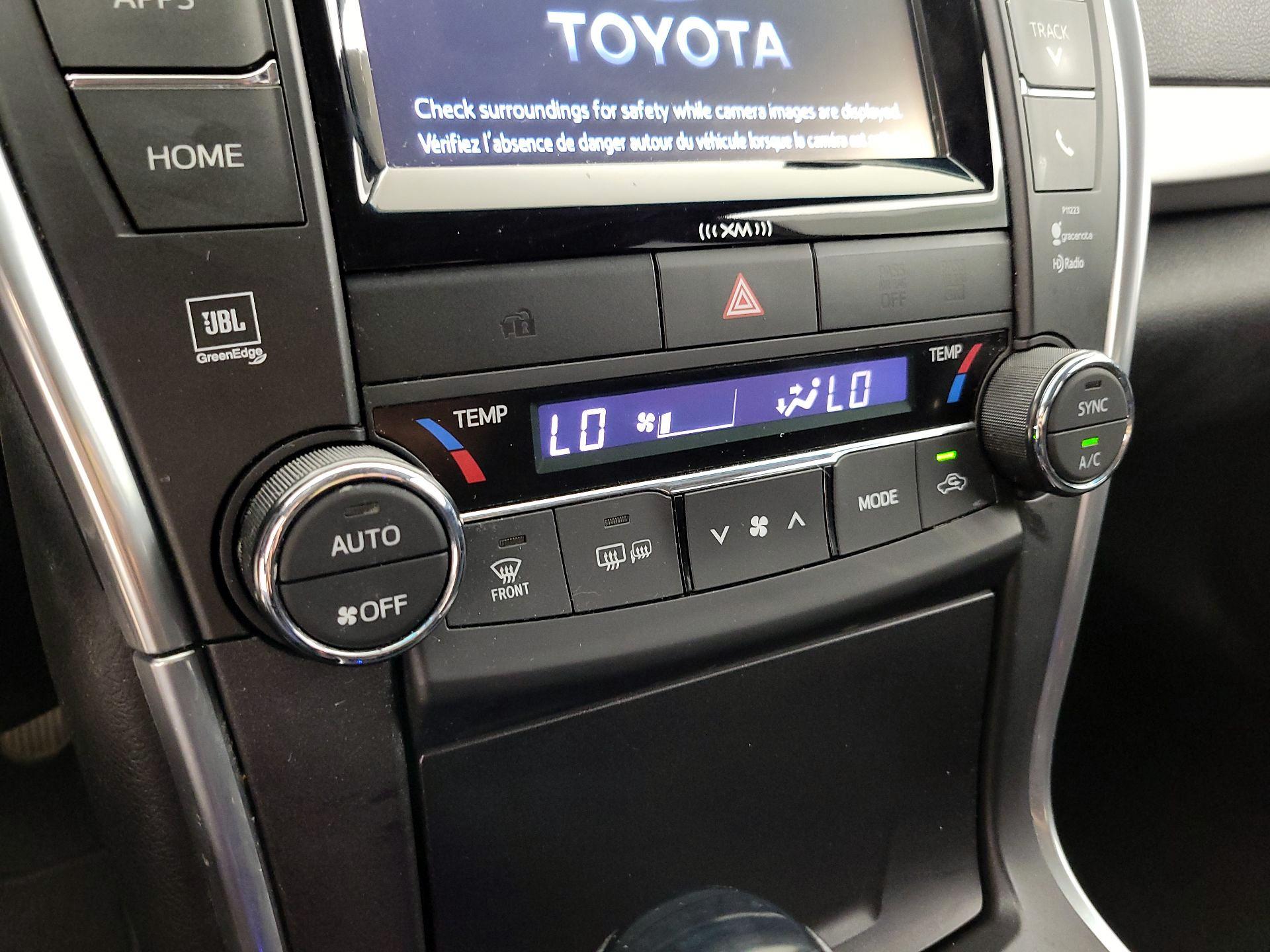 Thumbnail: 2017 Toyota Camry - 16
