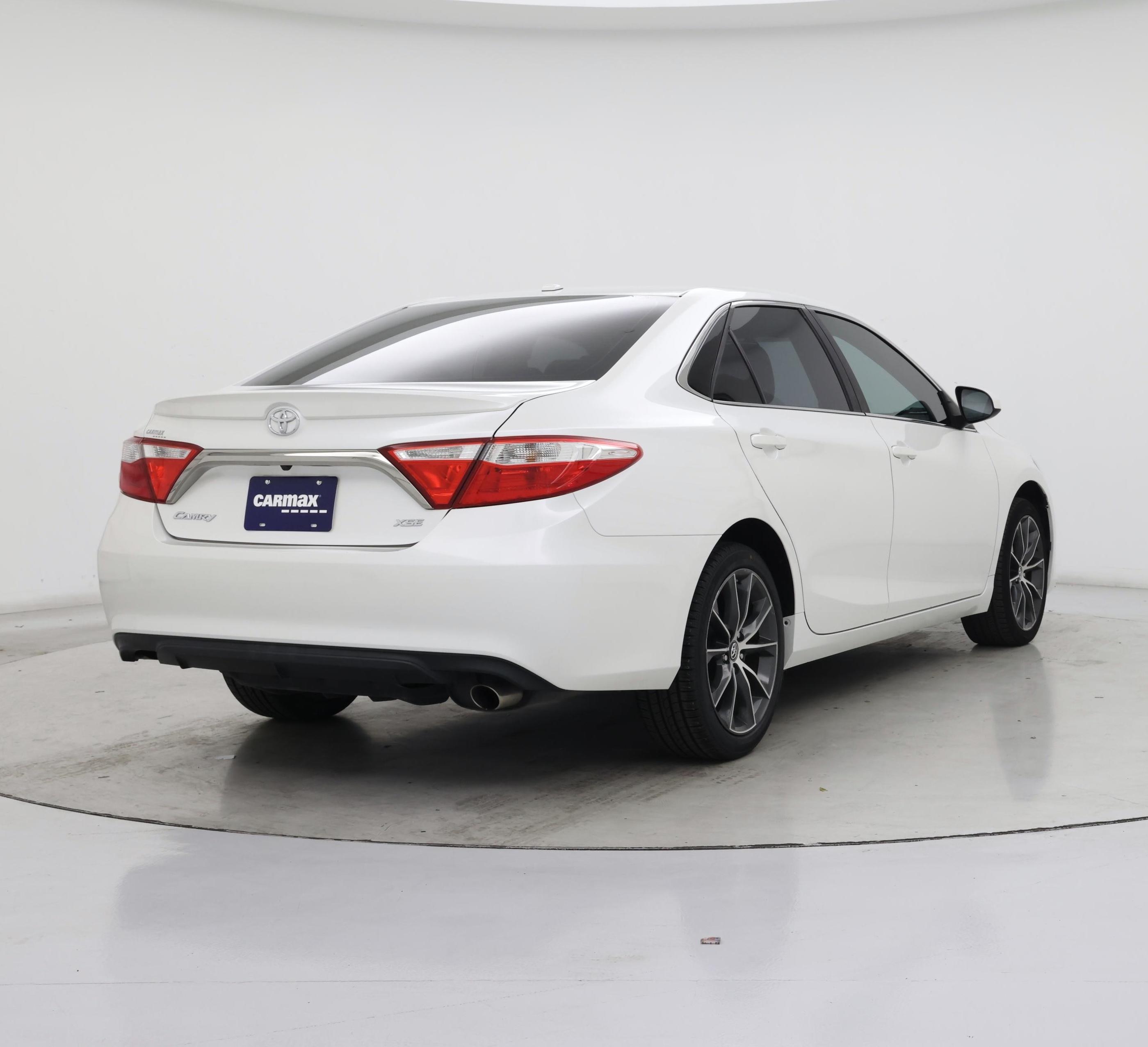 Thumbnail: 2017 Toyota Camry - 8