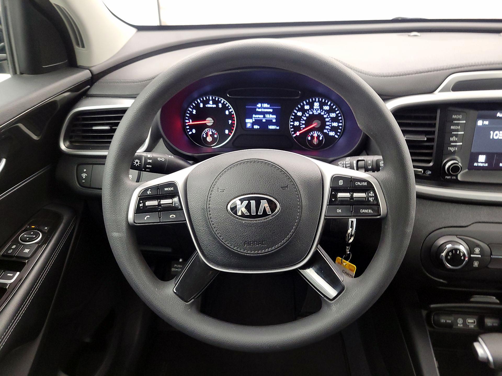 Thumbnail: 2020 Kia Sorento - 10