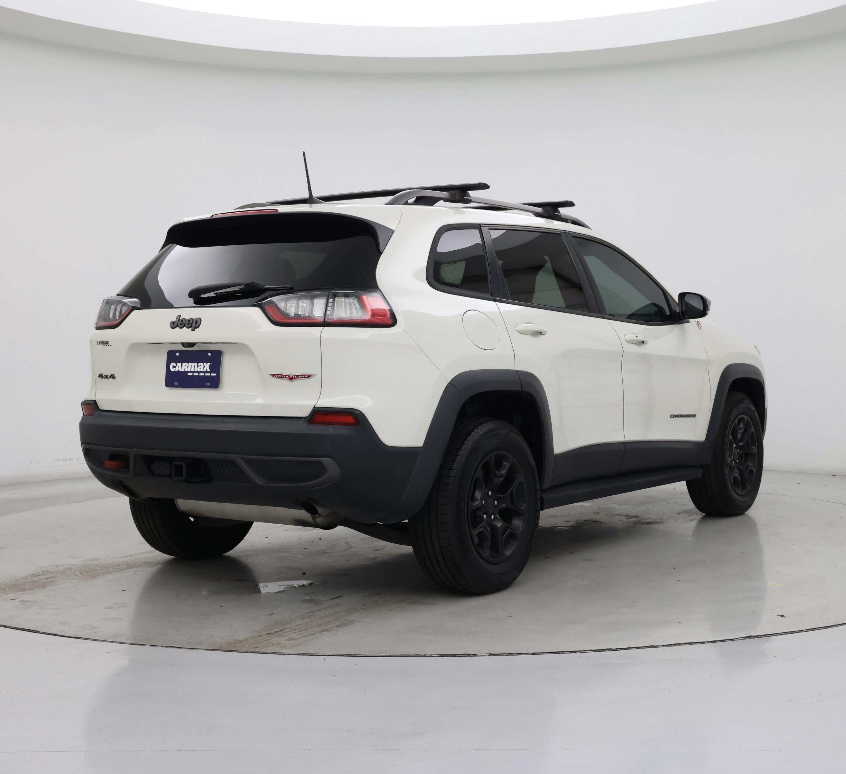 Thumbnail: 2019 Jeep Cherokee - 8