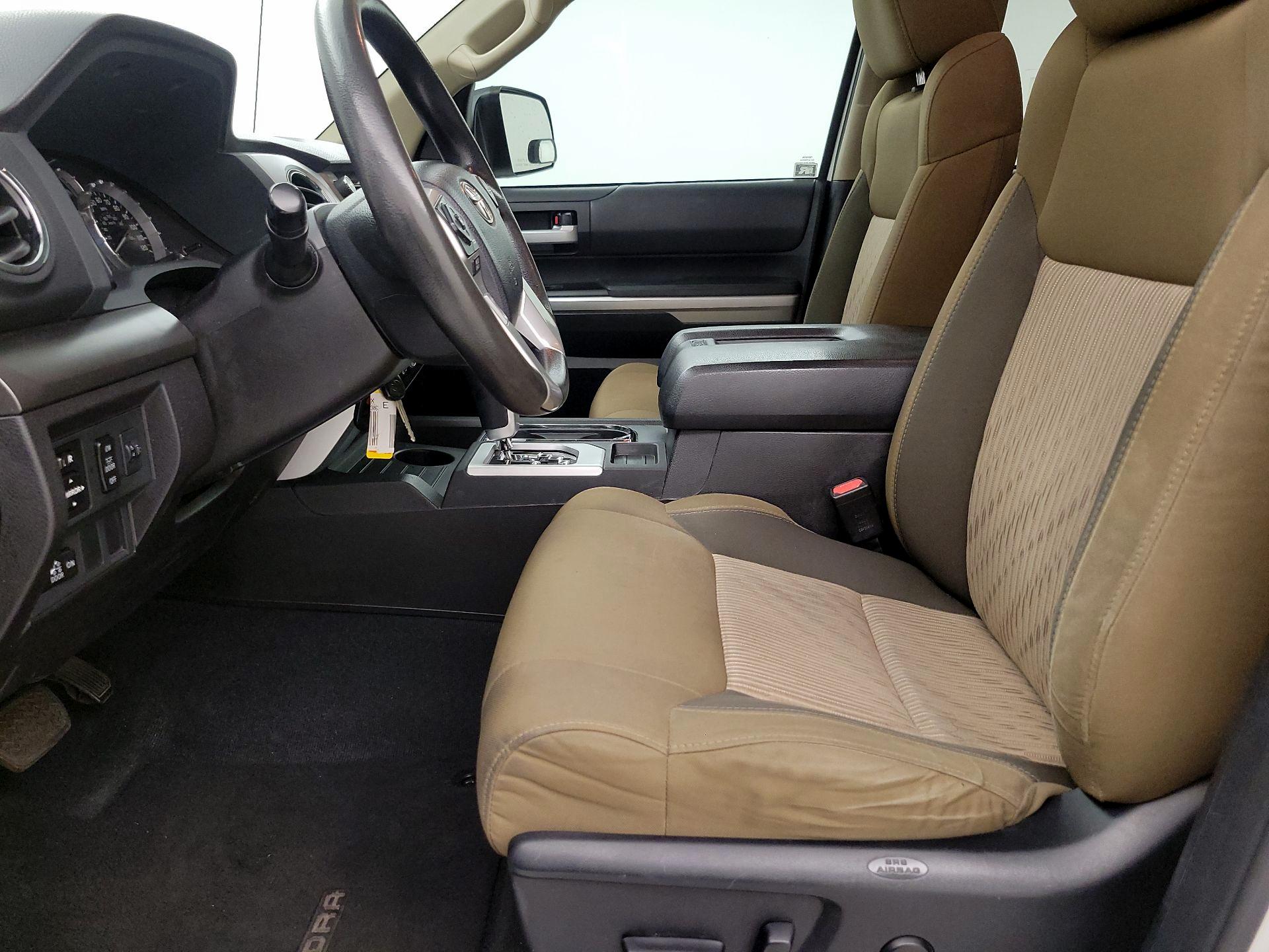 Thumbnail: 2015 Toyota Tundra - 11