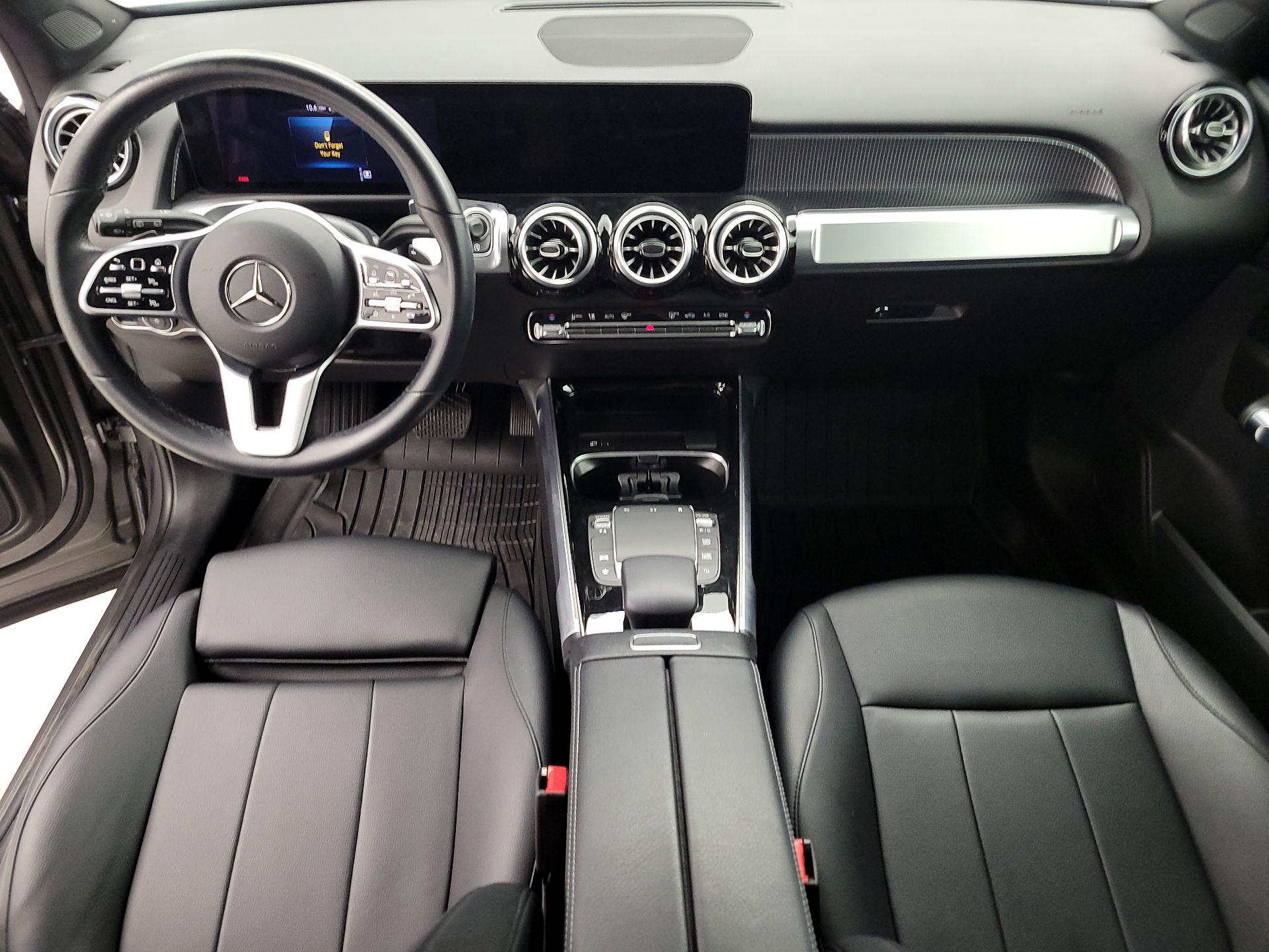 Thumbnail: 2022 Mercedes-Benz GLB - 9