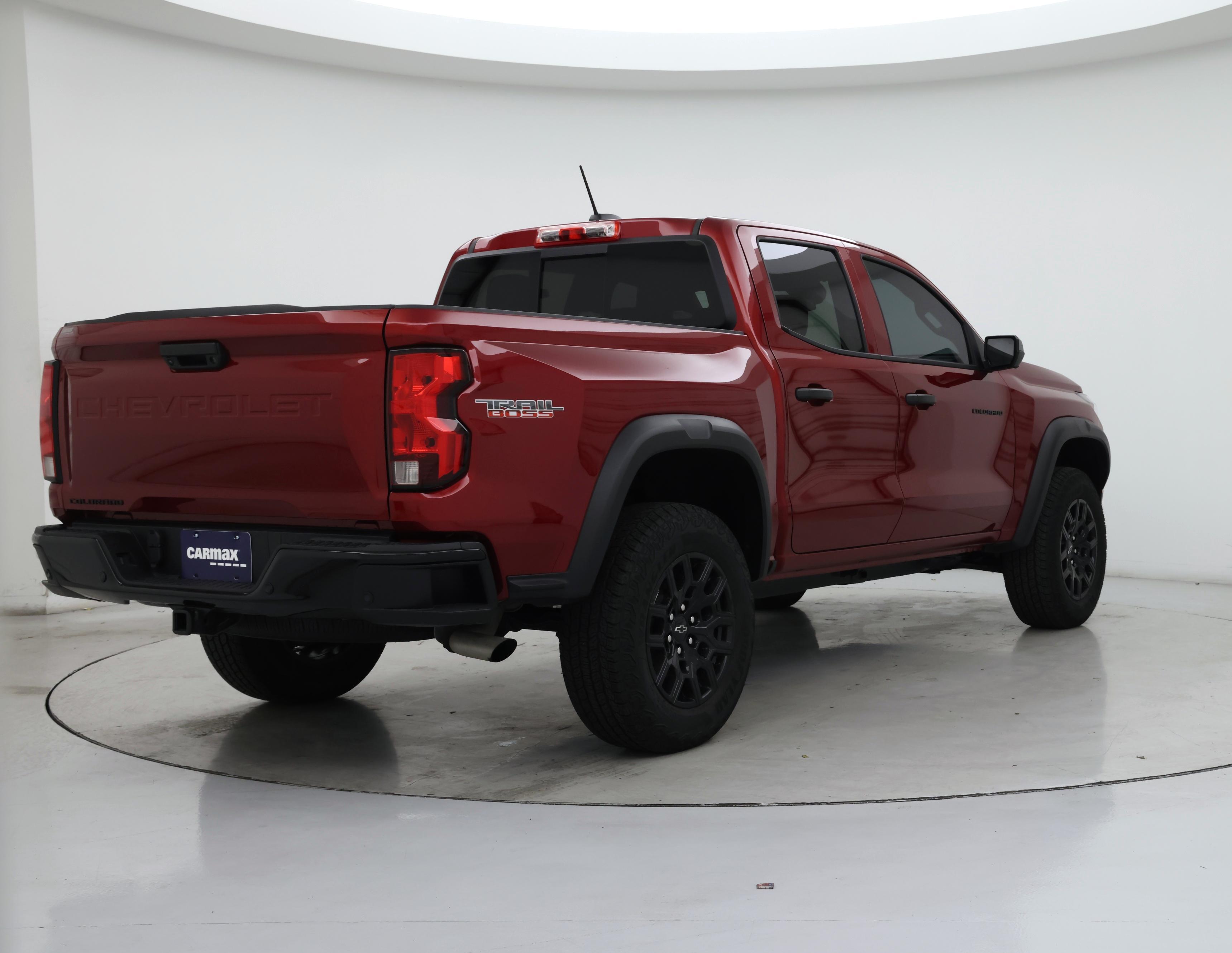 Thumbnail: 2024 Chevrolet Colorado - 8