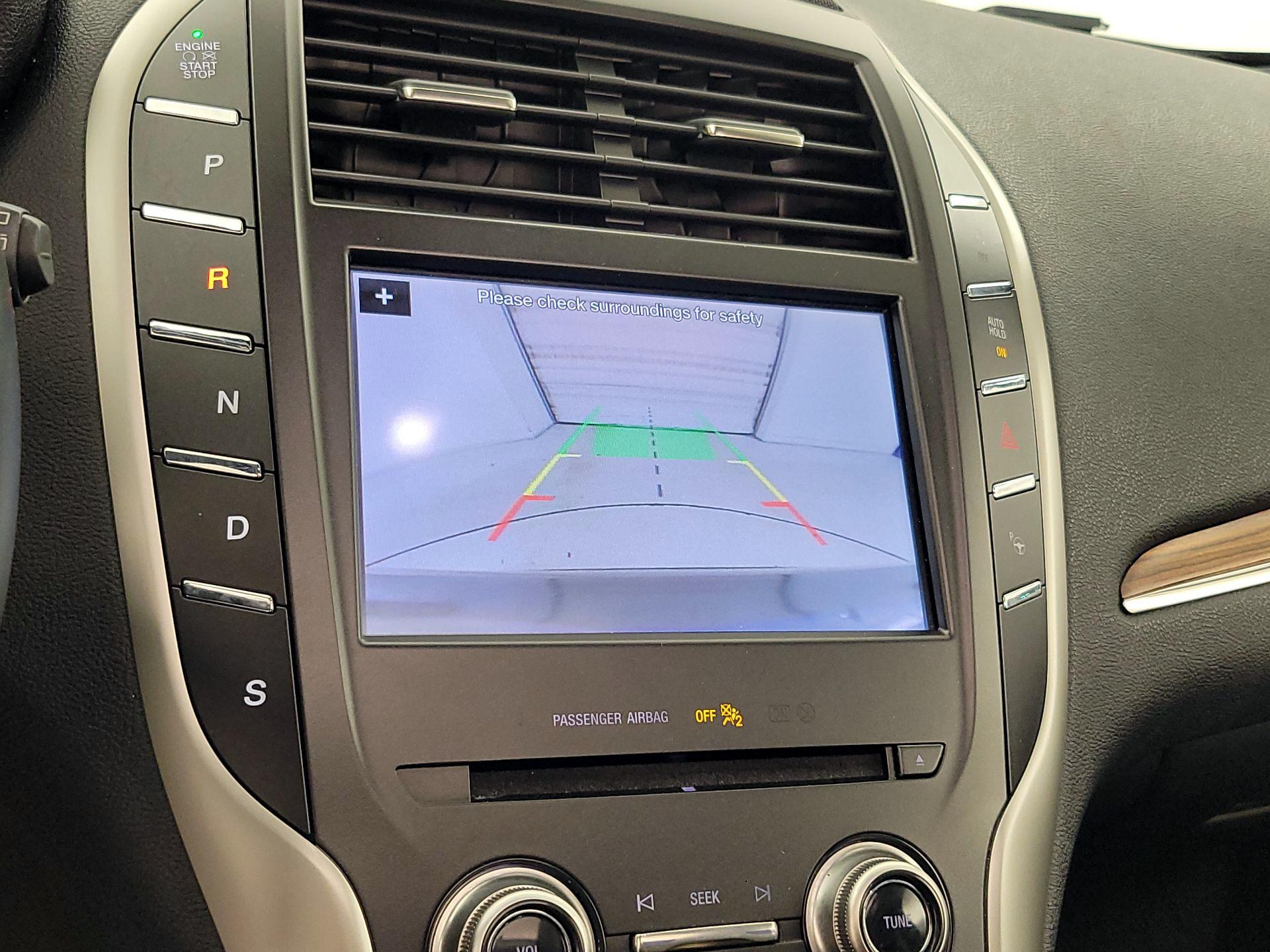 Thumbnail: 2019 Lincoln MKC - 15