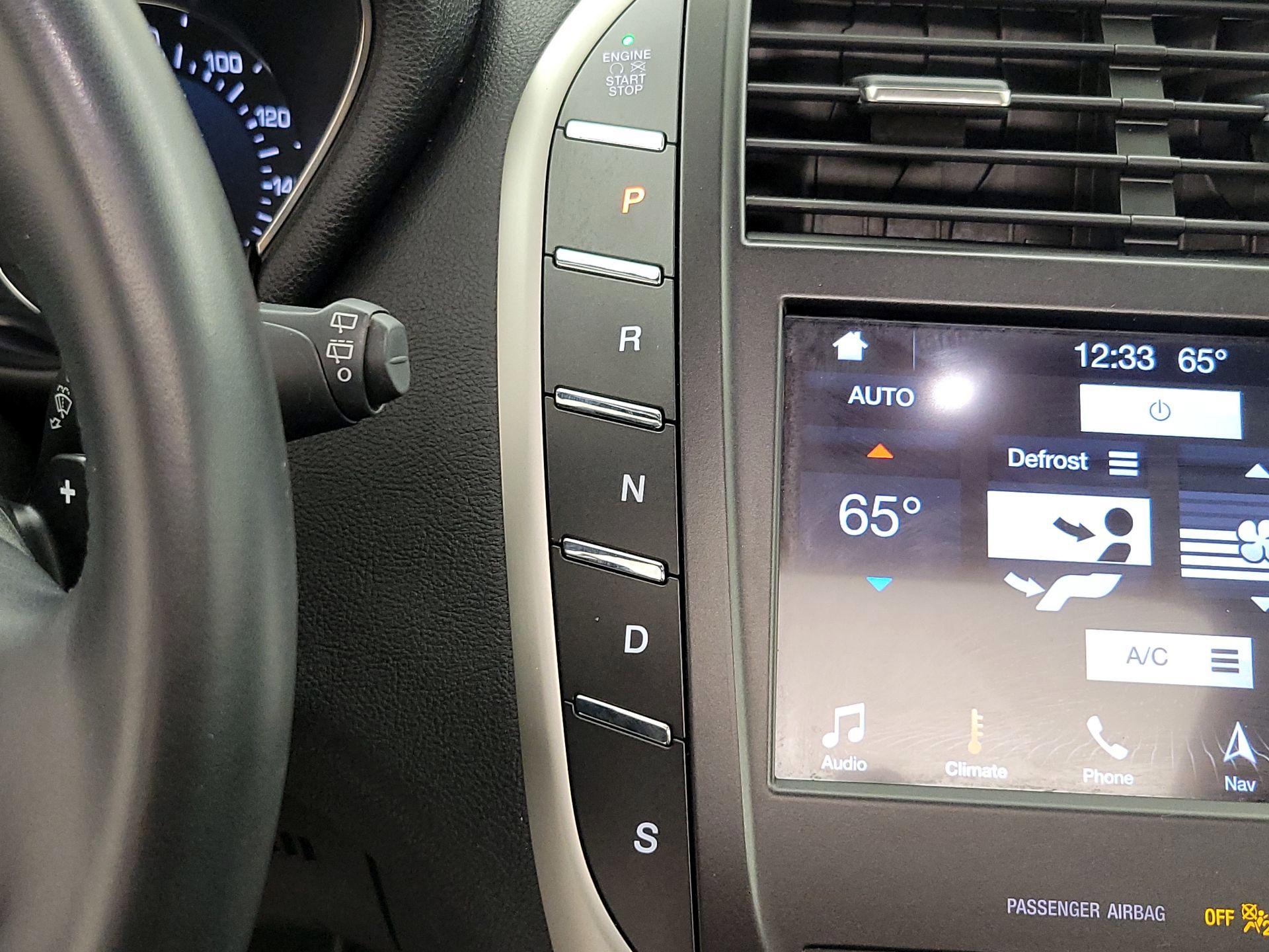 Thumbnail: 2019 Lincoln MKC - 18