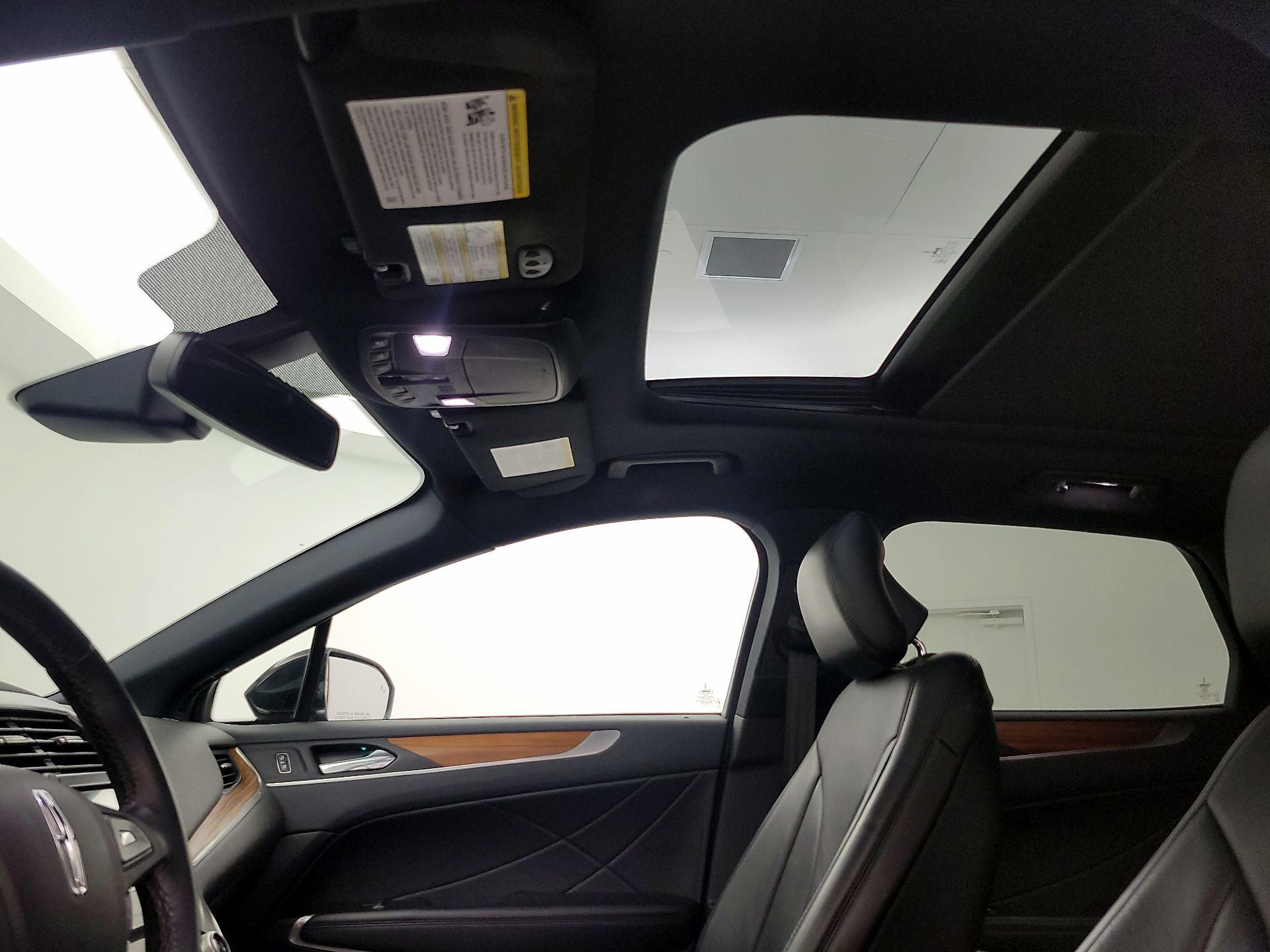 Thumbnail: 2019 Lincoln MKC - 20