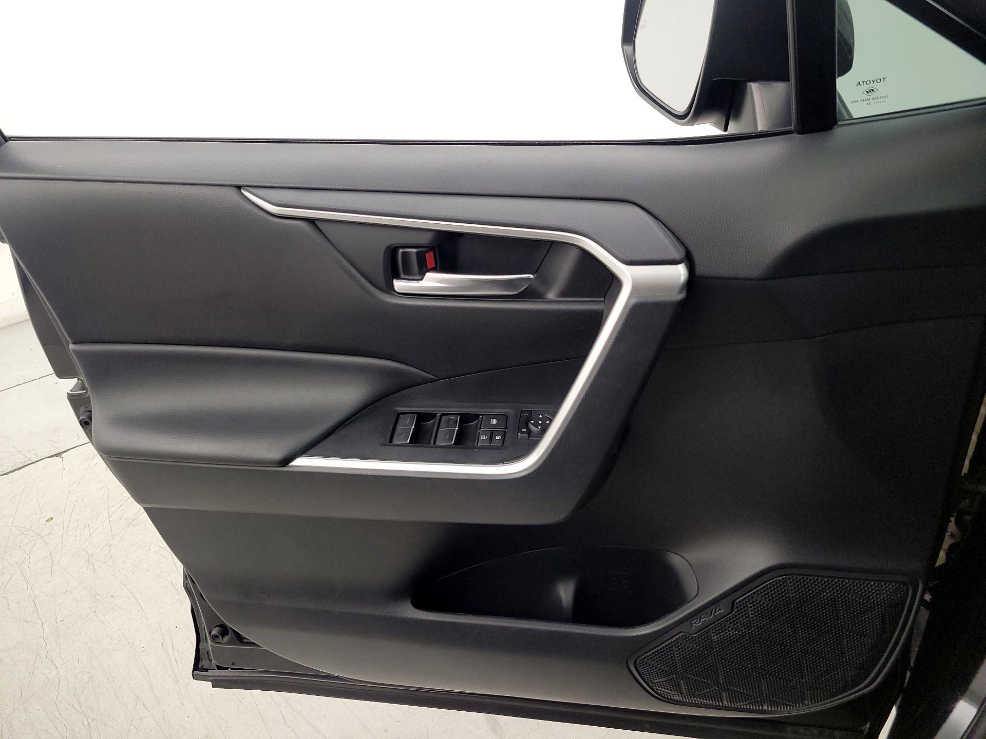 Thumbnail: 2024 Toyota RAV4 - 12