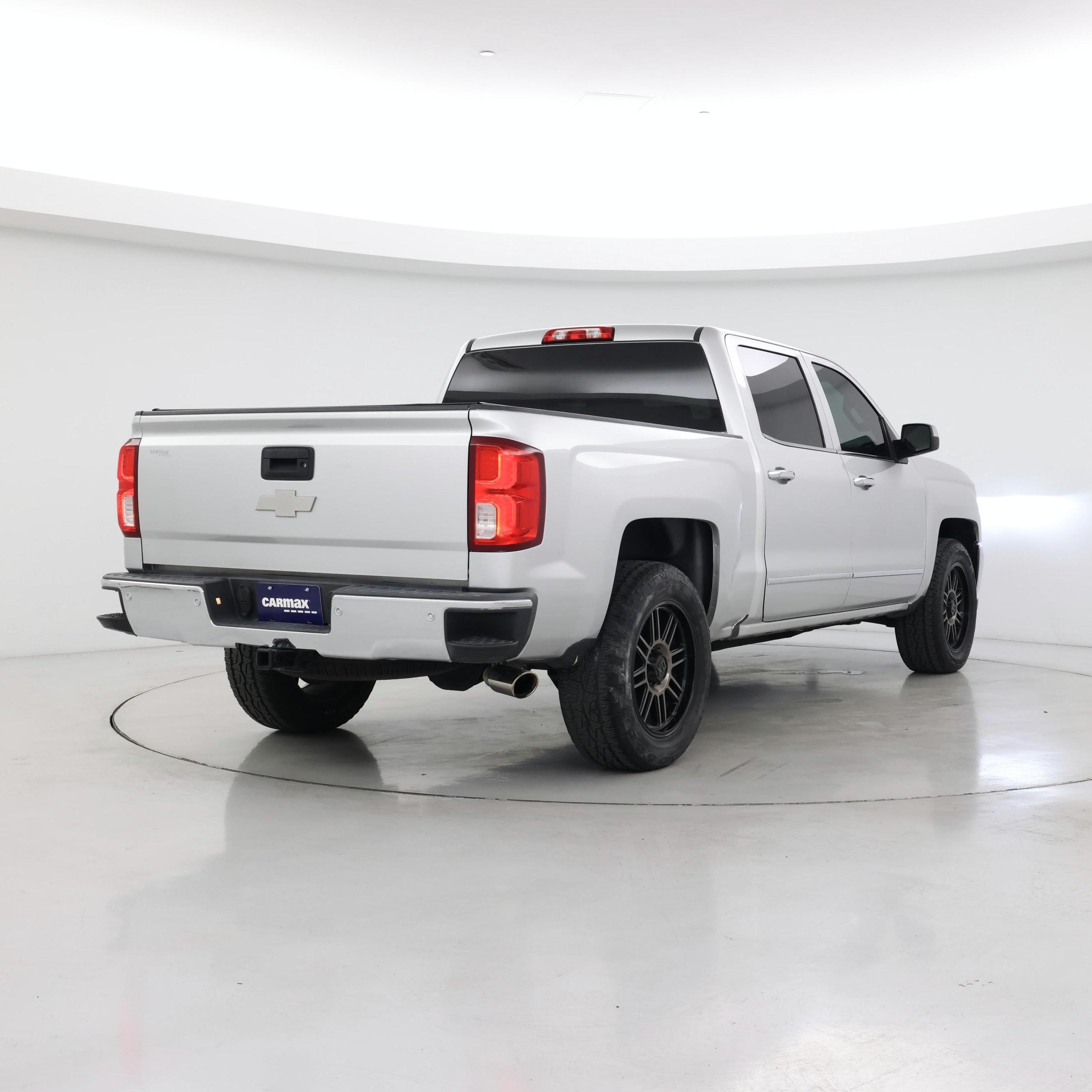 Thumbnail: 2018 Chevrolet Silverado 1500 - 8