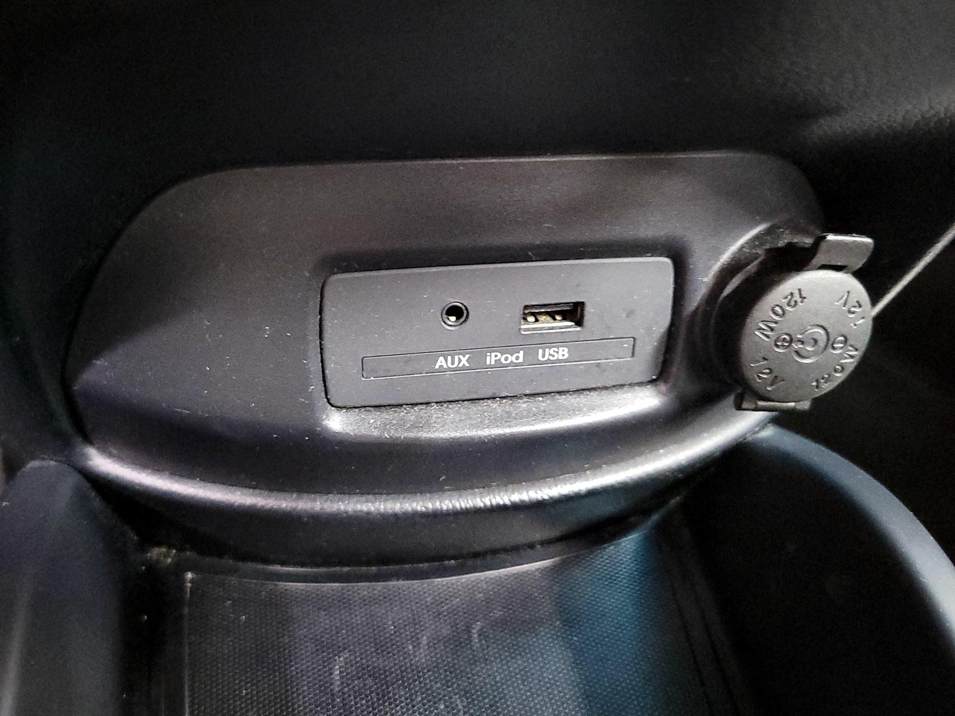 Thumbnail: 2013 Kia Soul - 17