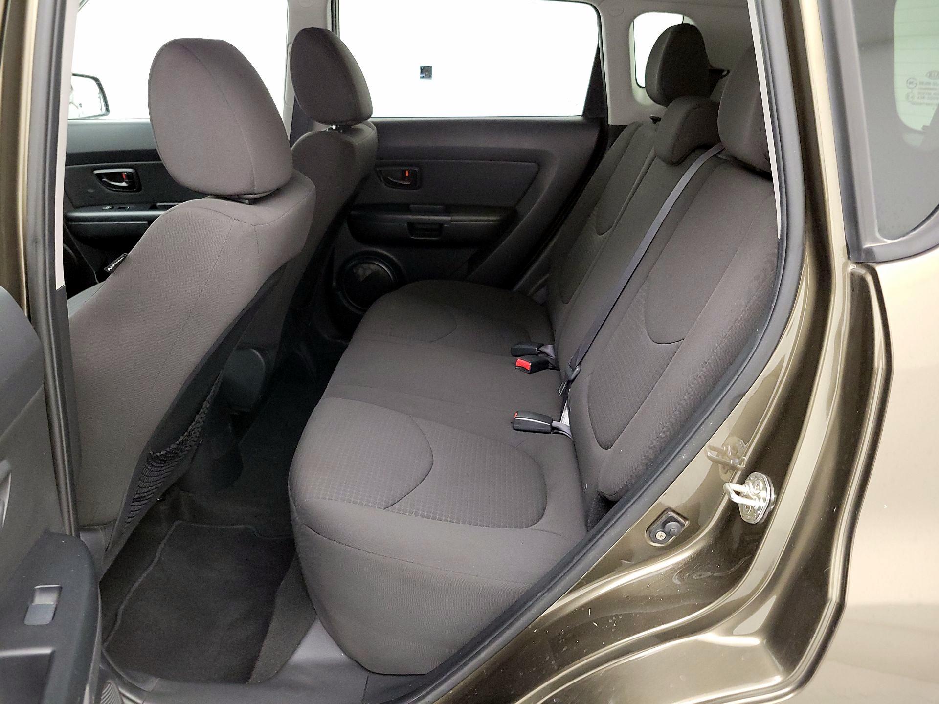 Thumbnail: 2013 Kia Soul - 18