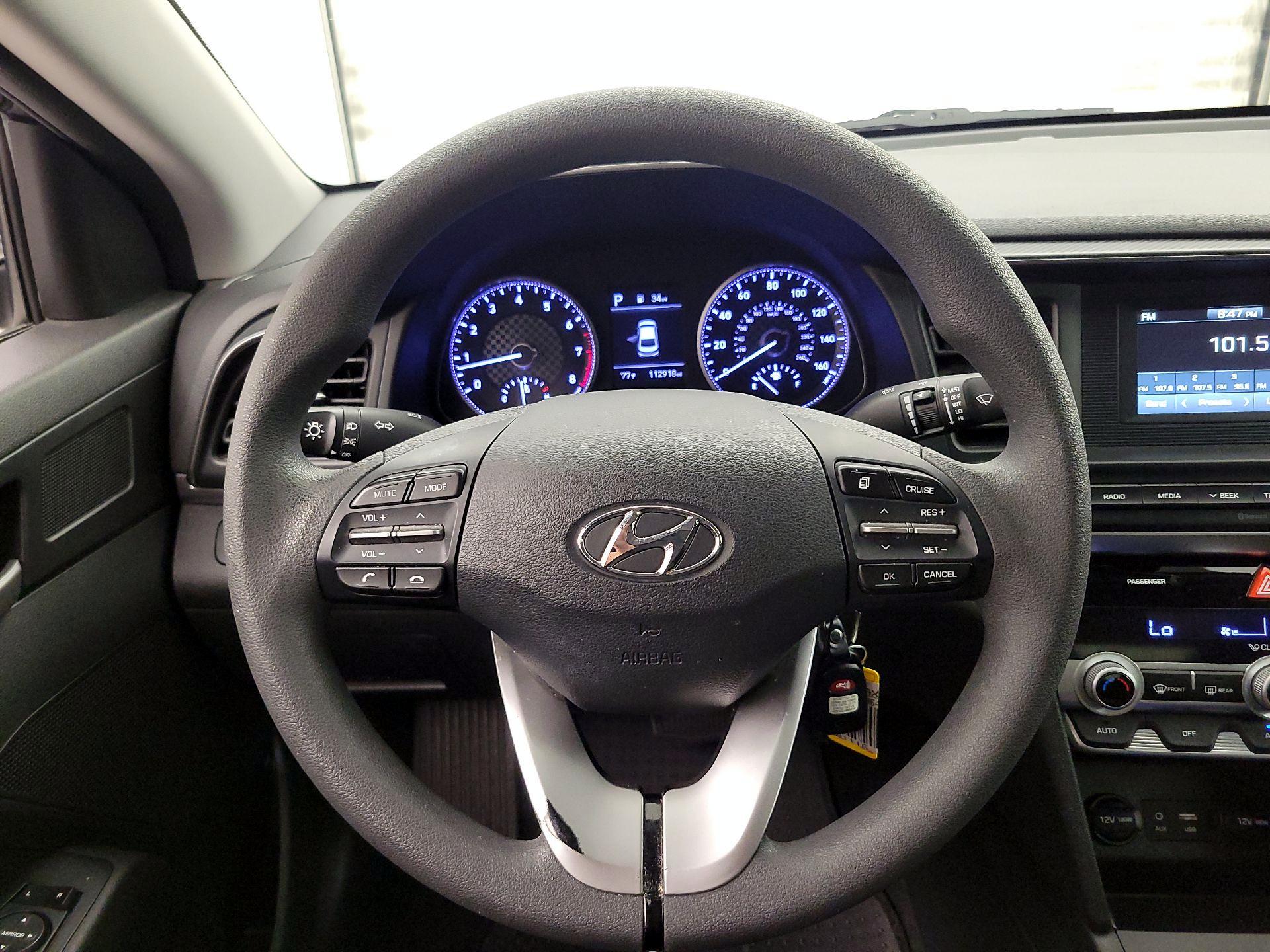 Thumbnail: 2020 Hyundai Elantra - 10